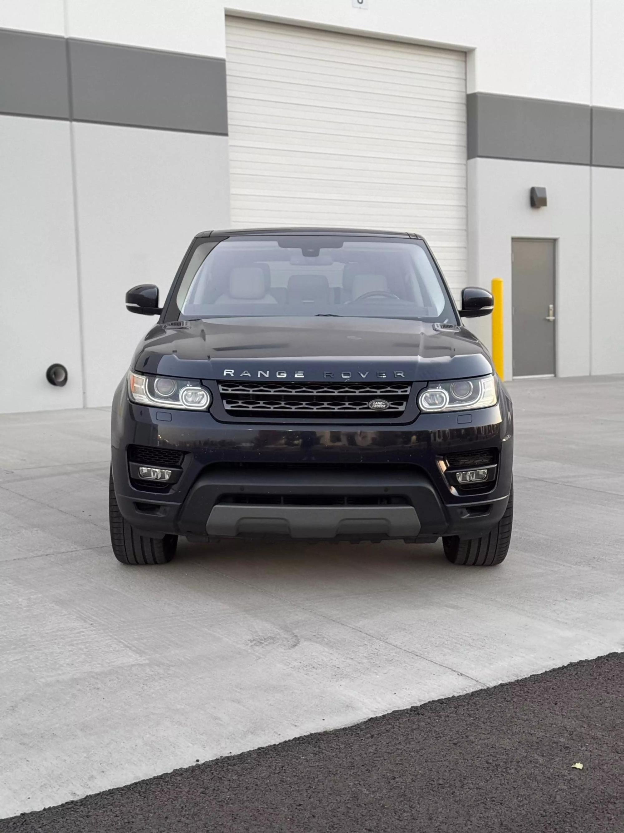 2016 Land Rover Range Rover Sport SE photo 18