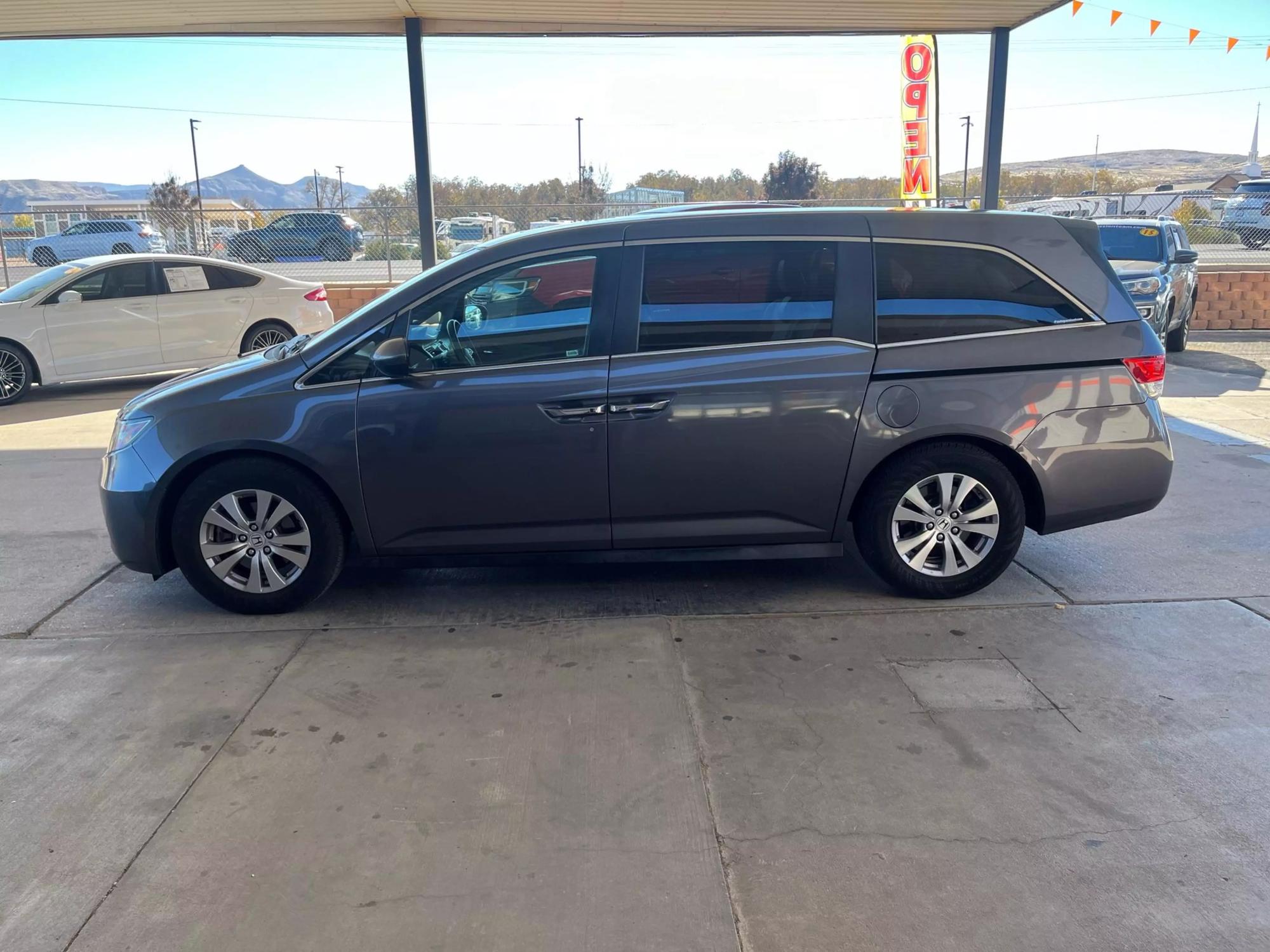 2016 Honda Odyssey EX-L photo 43