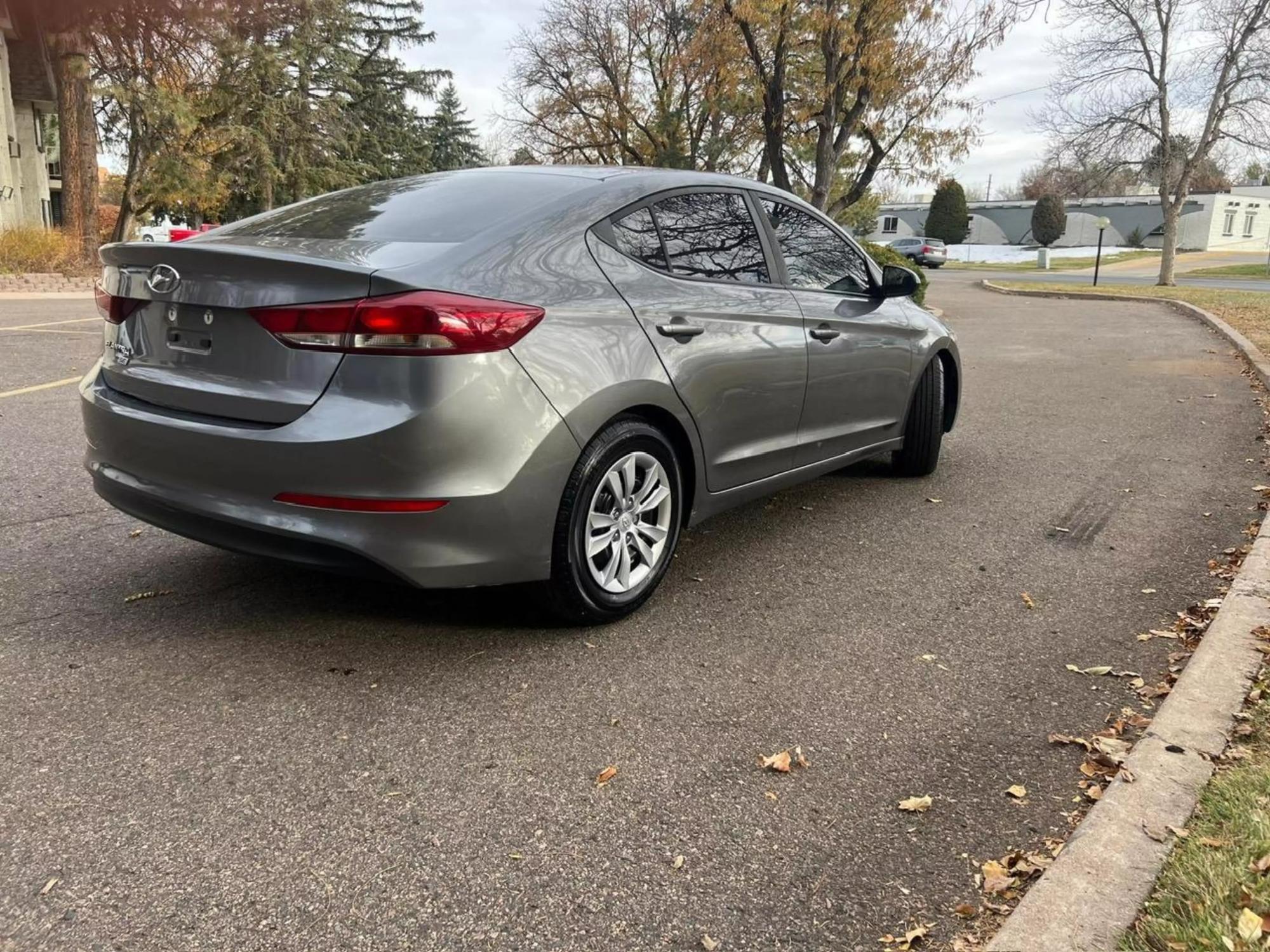 2018 Hyundai Elantra SE photo 33