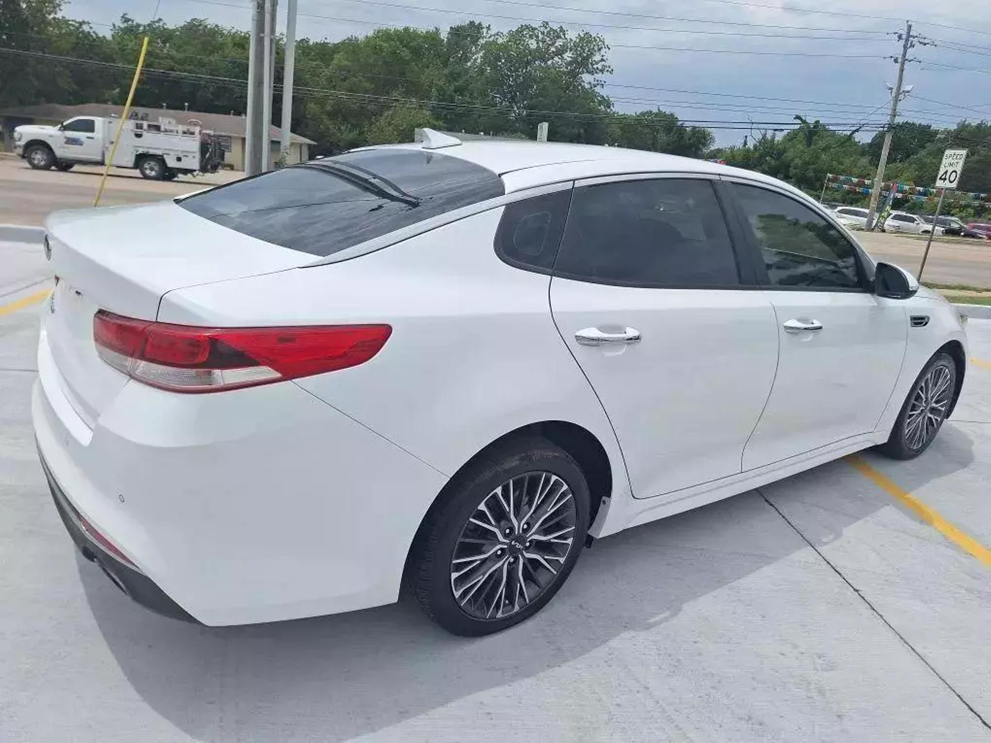 2018 Kia Optima LX photo 20