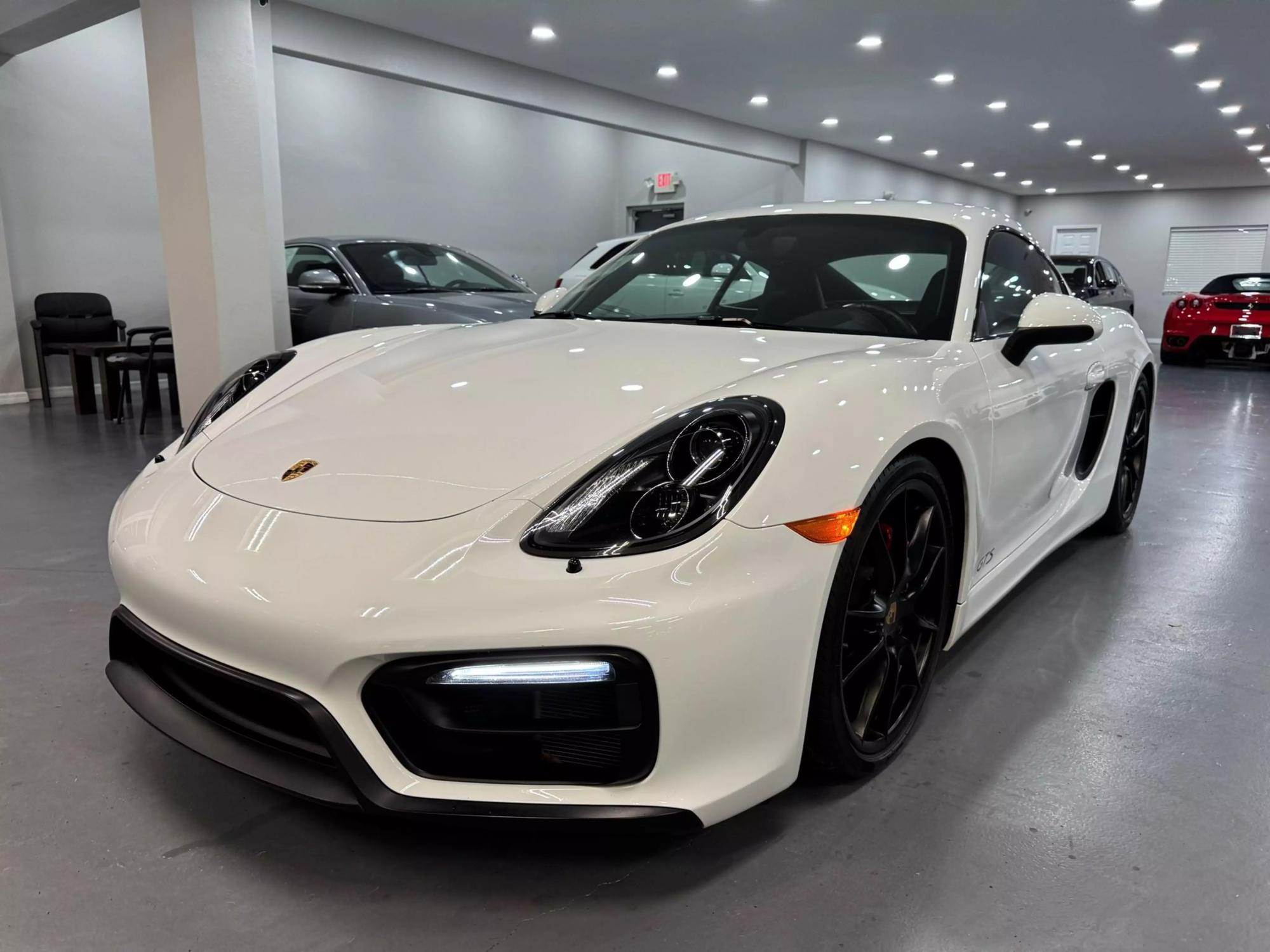 2015 Porsche Cayman GTS photo 3