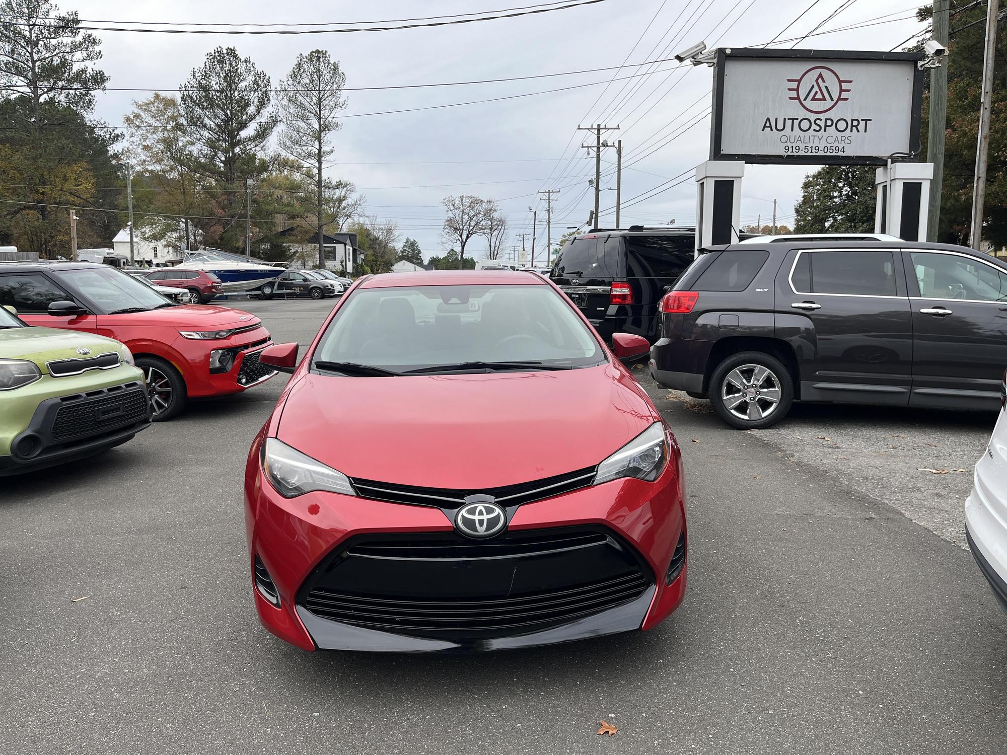 2017 Toyota Corolla LE photo 19