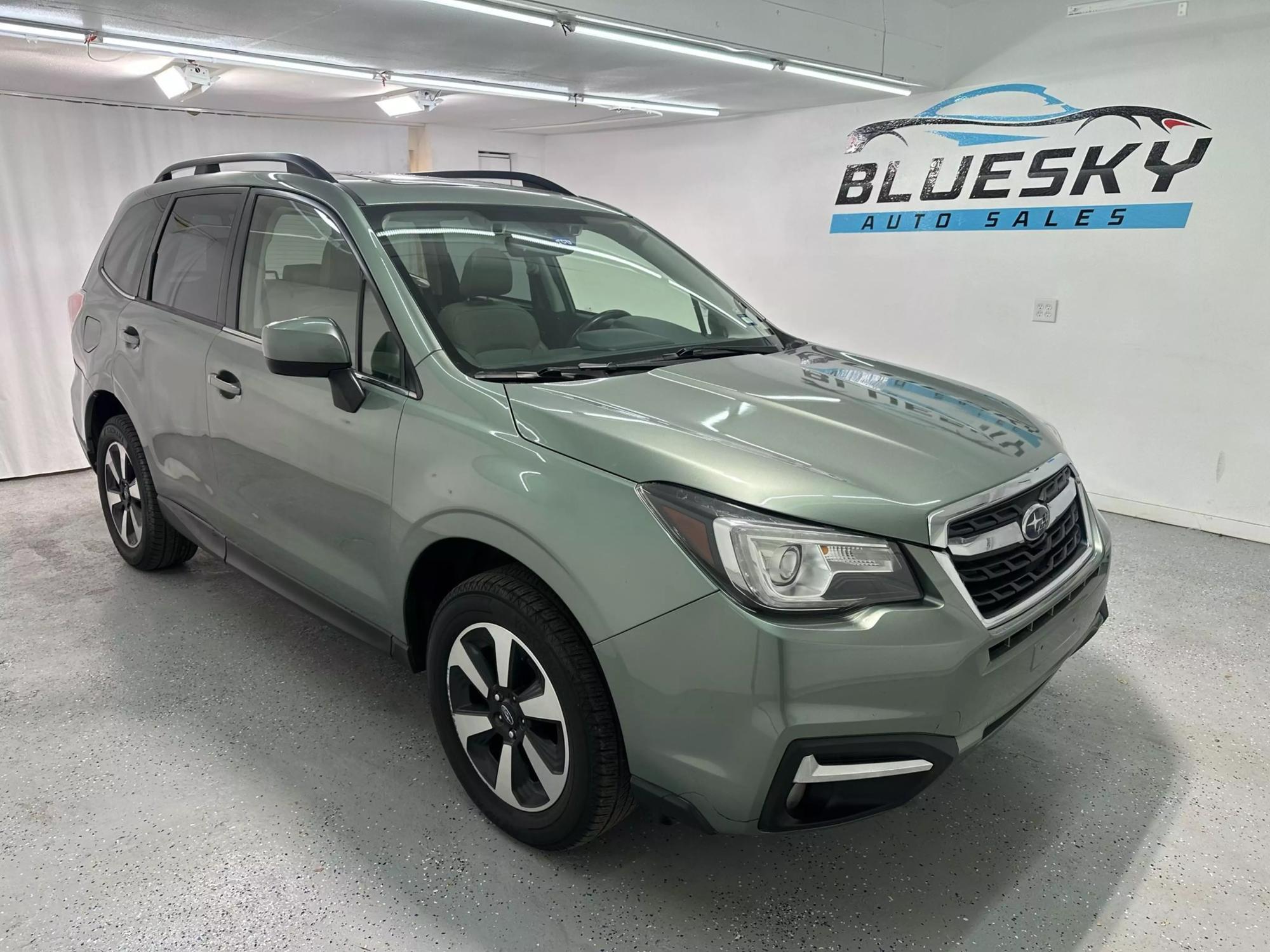 2017 Subaru Forester Limited photo 19