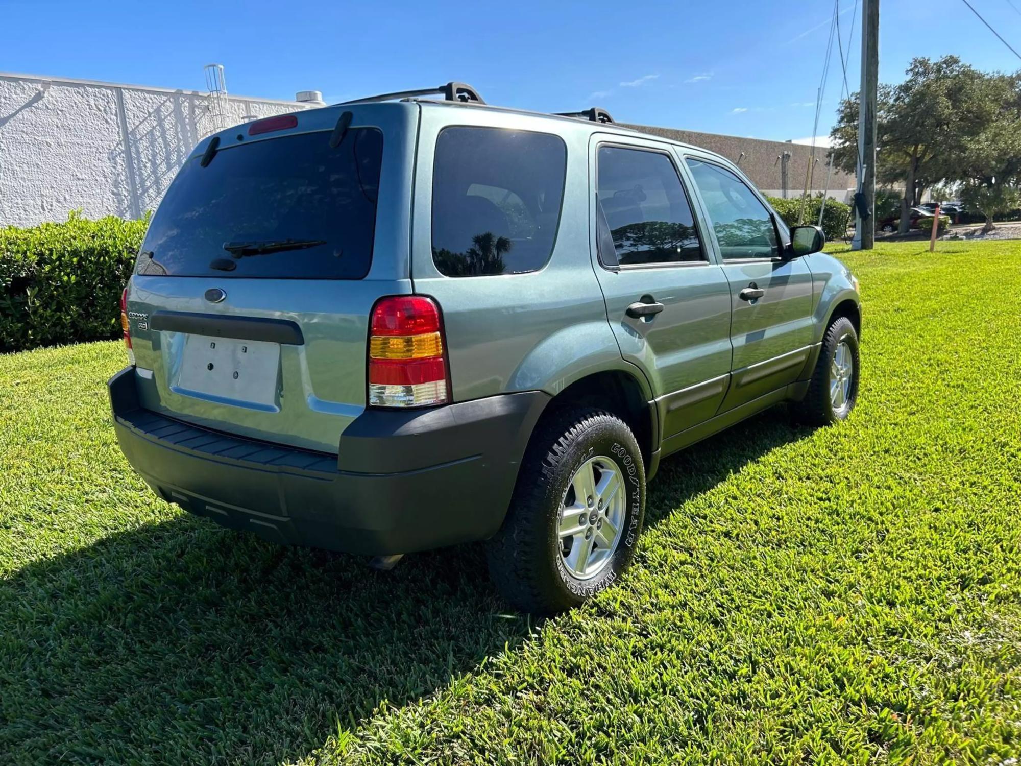 2006 Ford Escape XLS photo 23