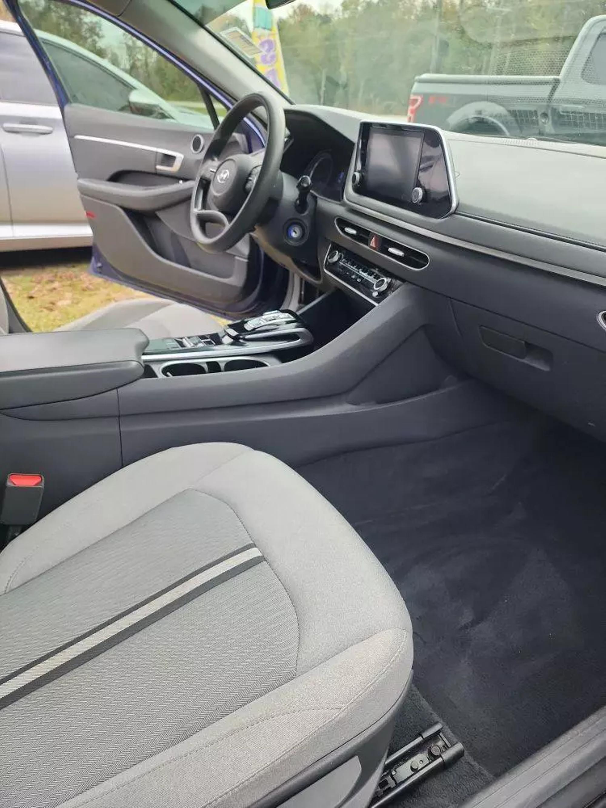 2021 Hyundai Sonata SE photo 17