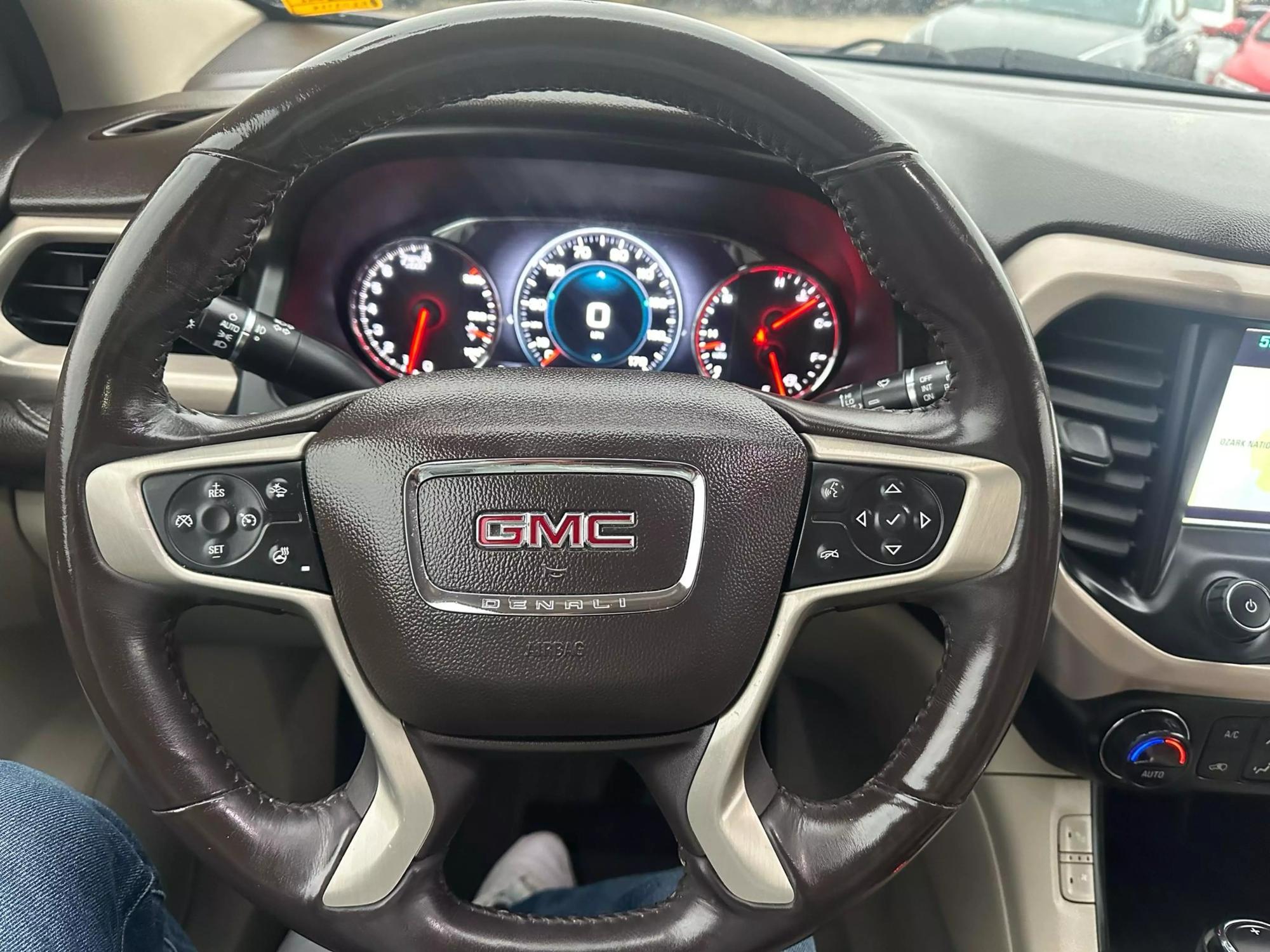 2019 GMC Acadia Denali photo 48