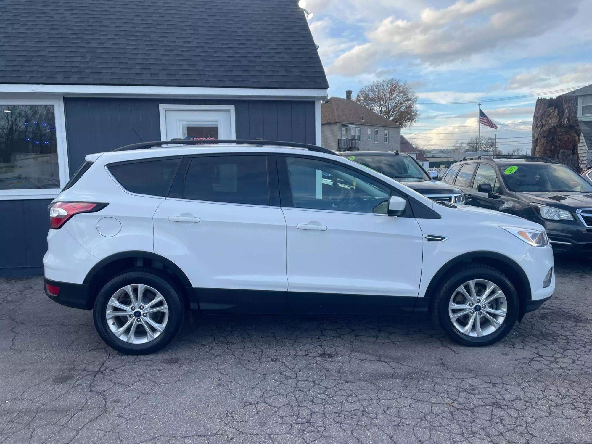 2018 Ford Escape SE photo 13