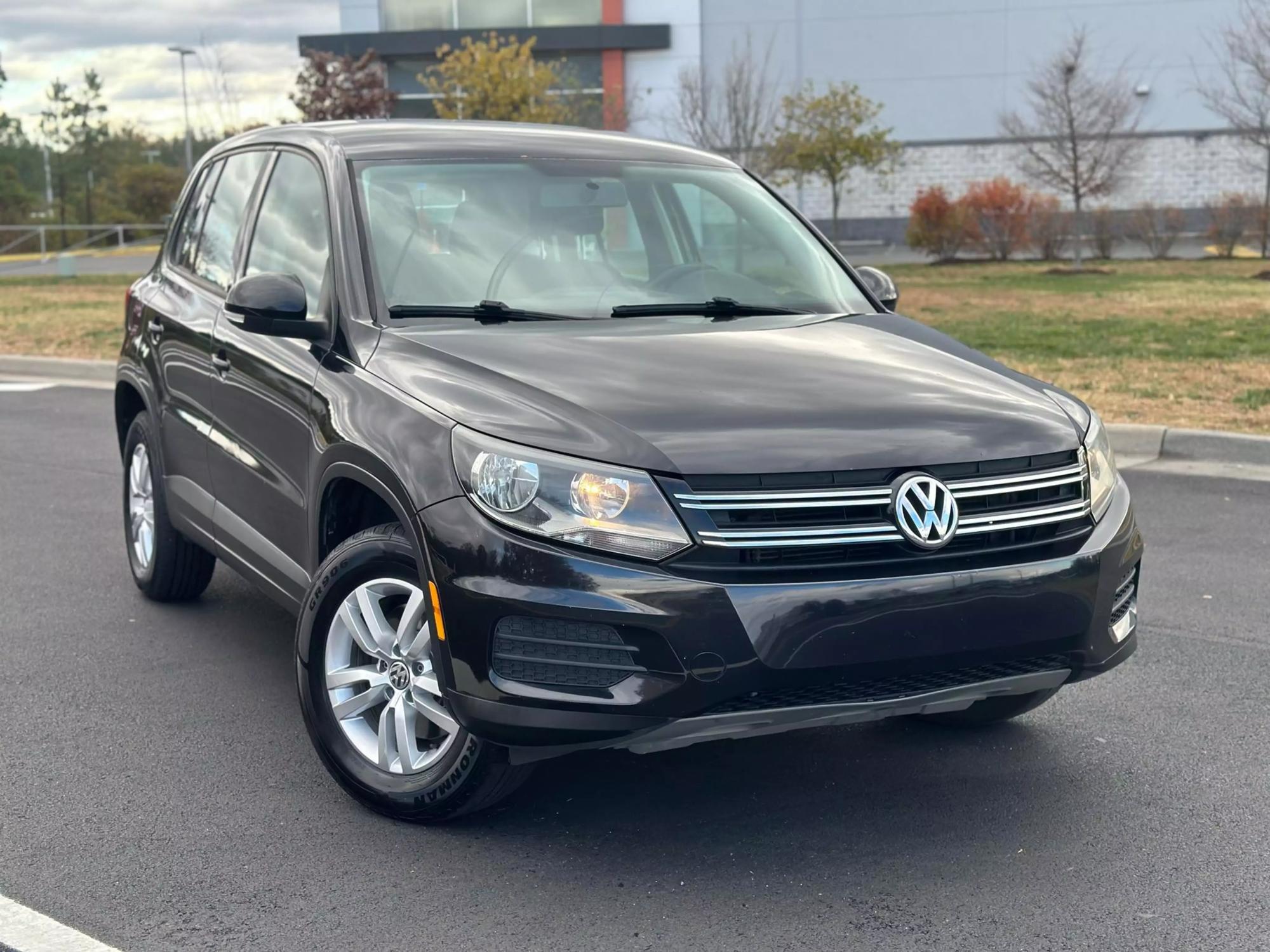 2014 Volkswagen Tiguan S photo 88