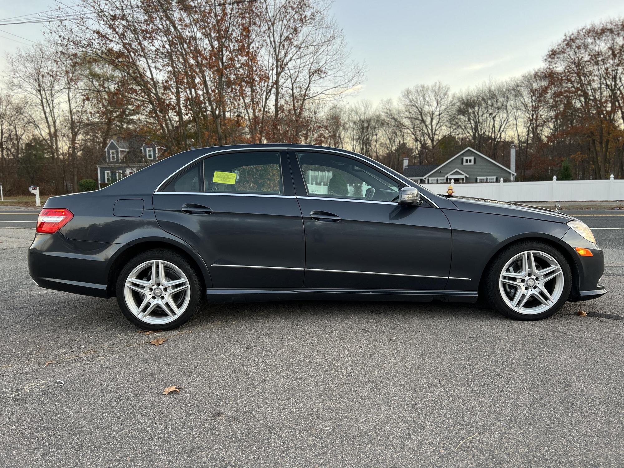 2011 Mercedes-Benz E-Class null photo 43