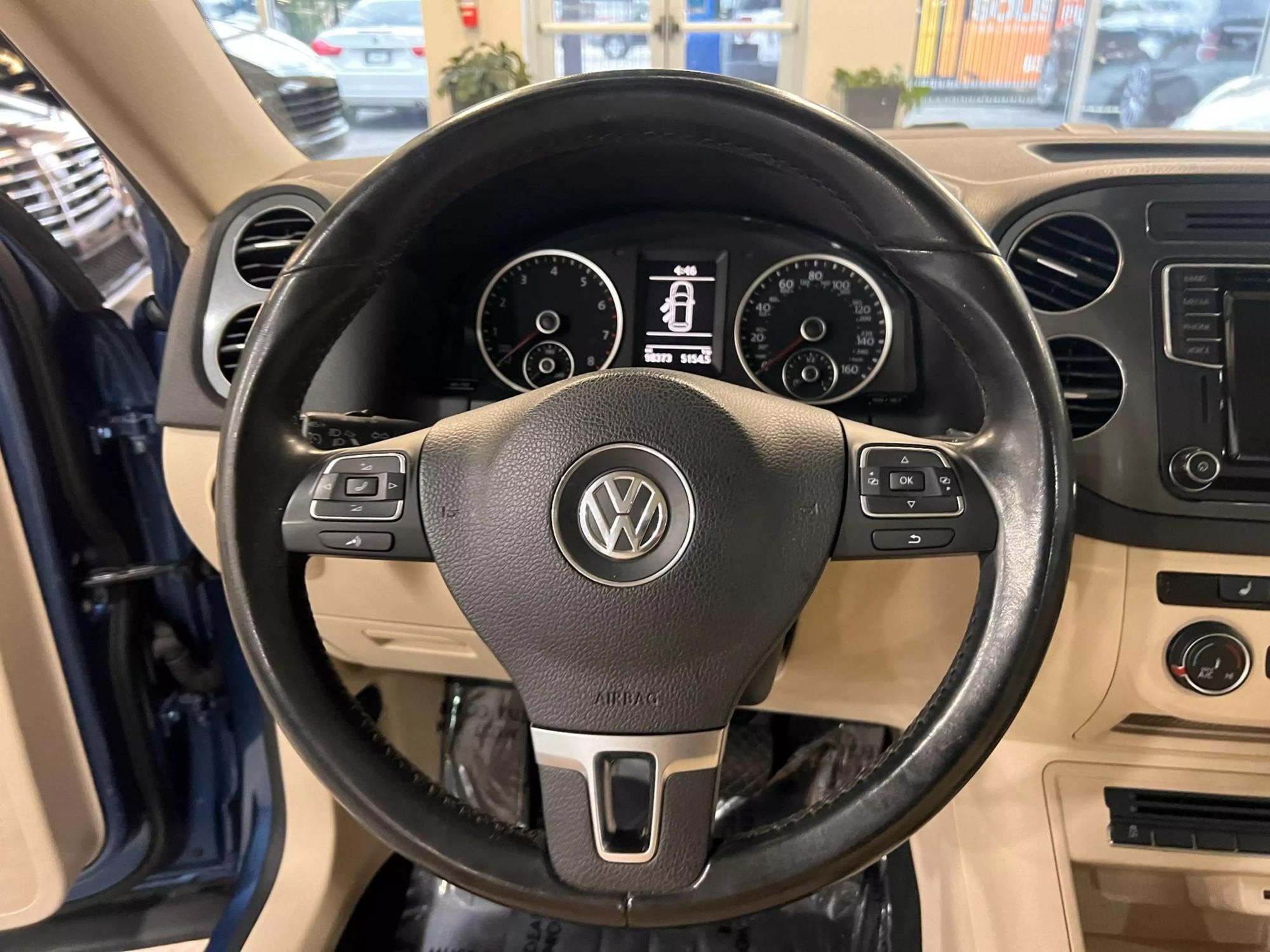 2017 Volkswagen Tiguan Wolfsburg Edition photo 20