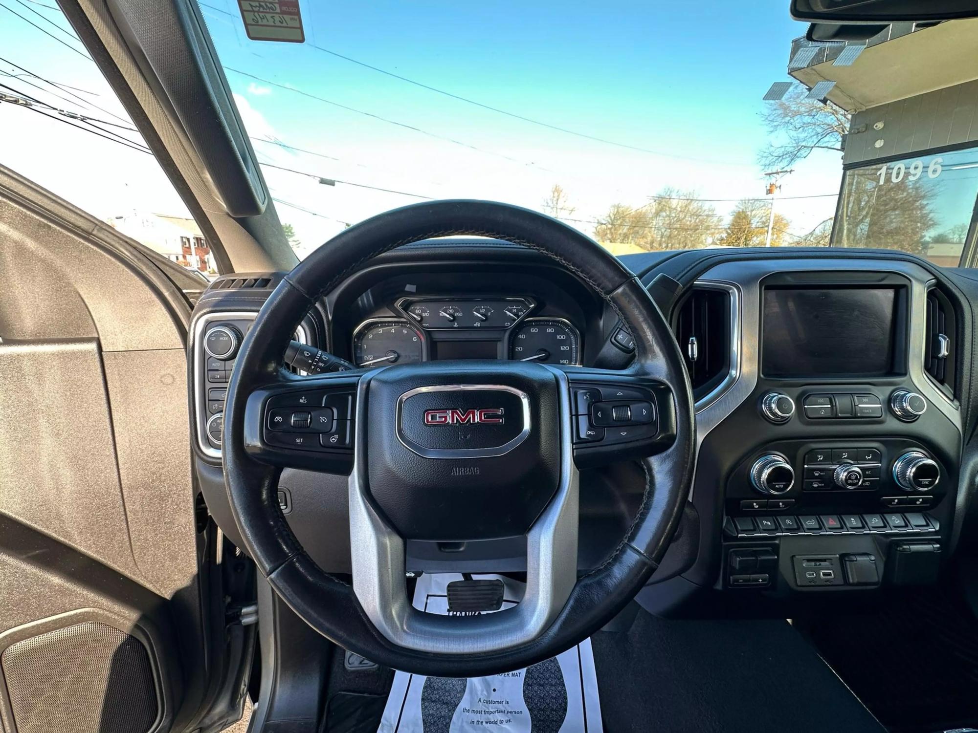 2020 GMC Sierra 1500 SLE photo 40