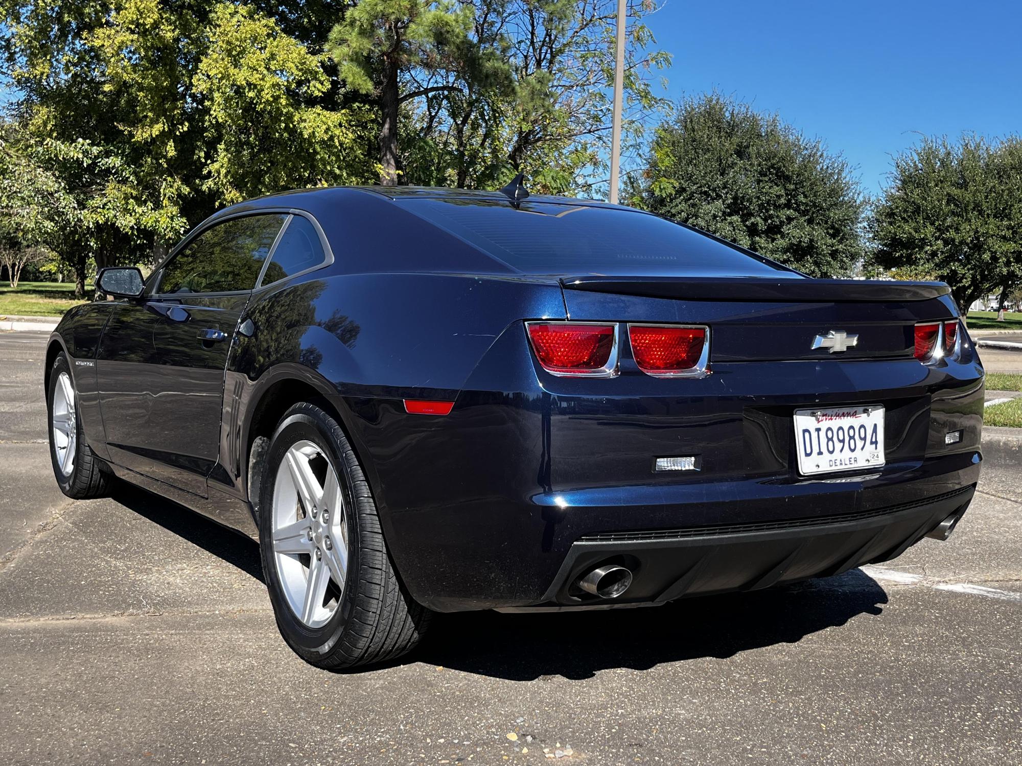 2012 Chevrolet Camaro 1LT photo 11