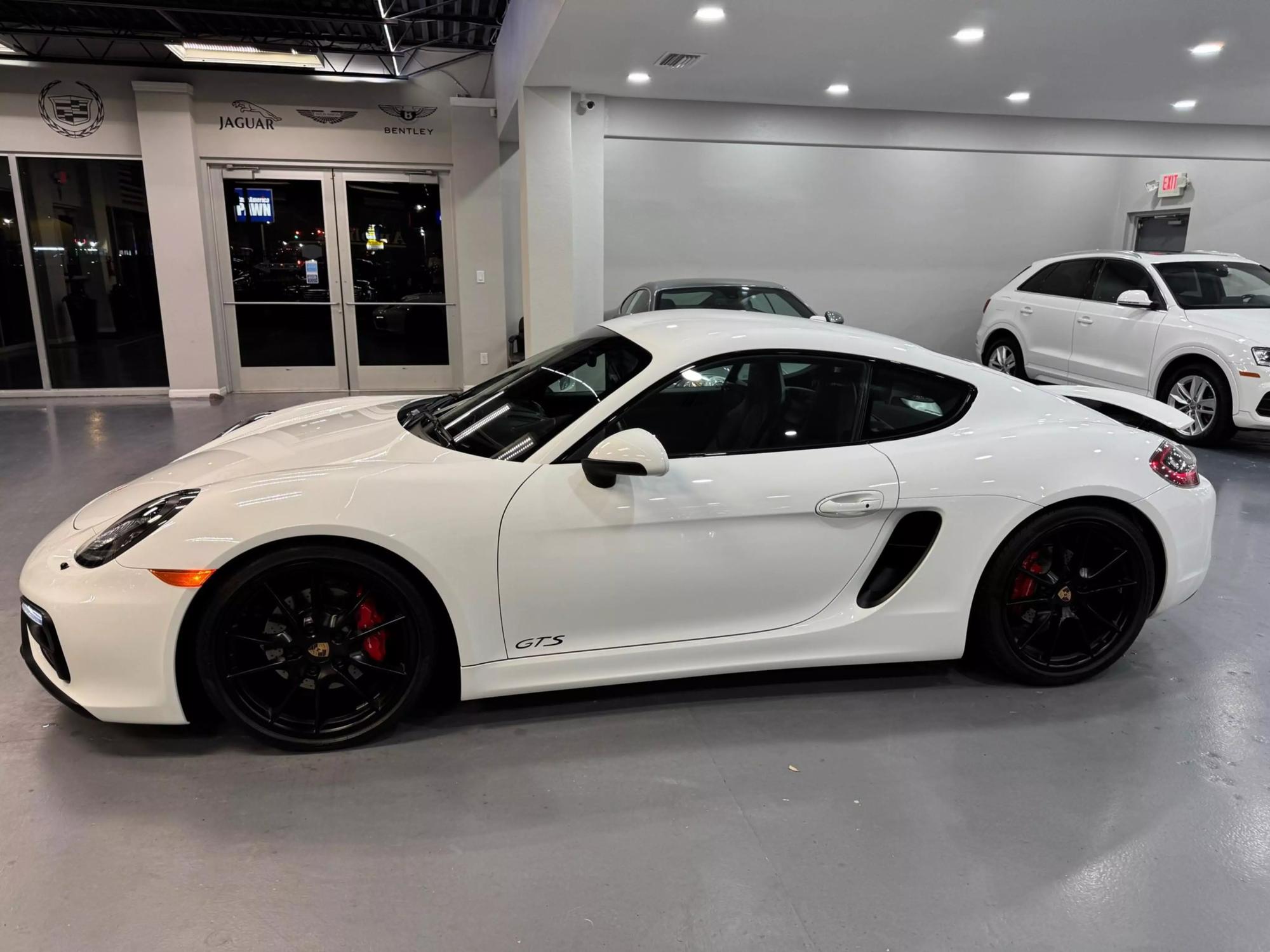 2015 Porsche Cayman GTS photo 4