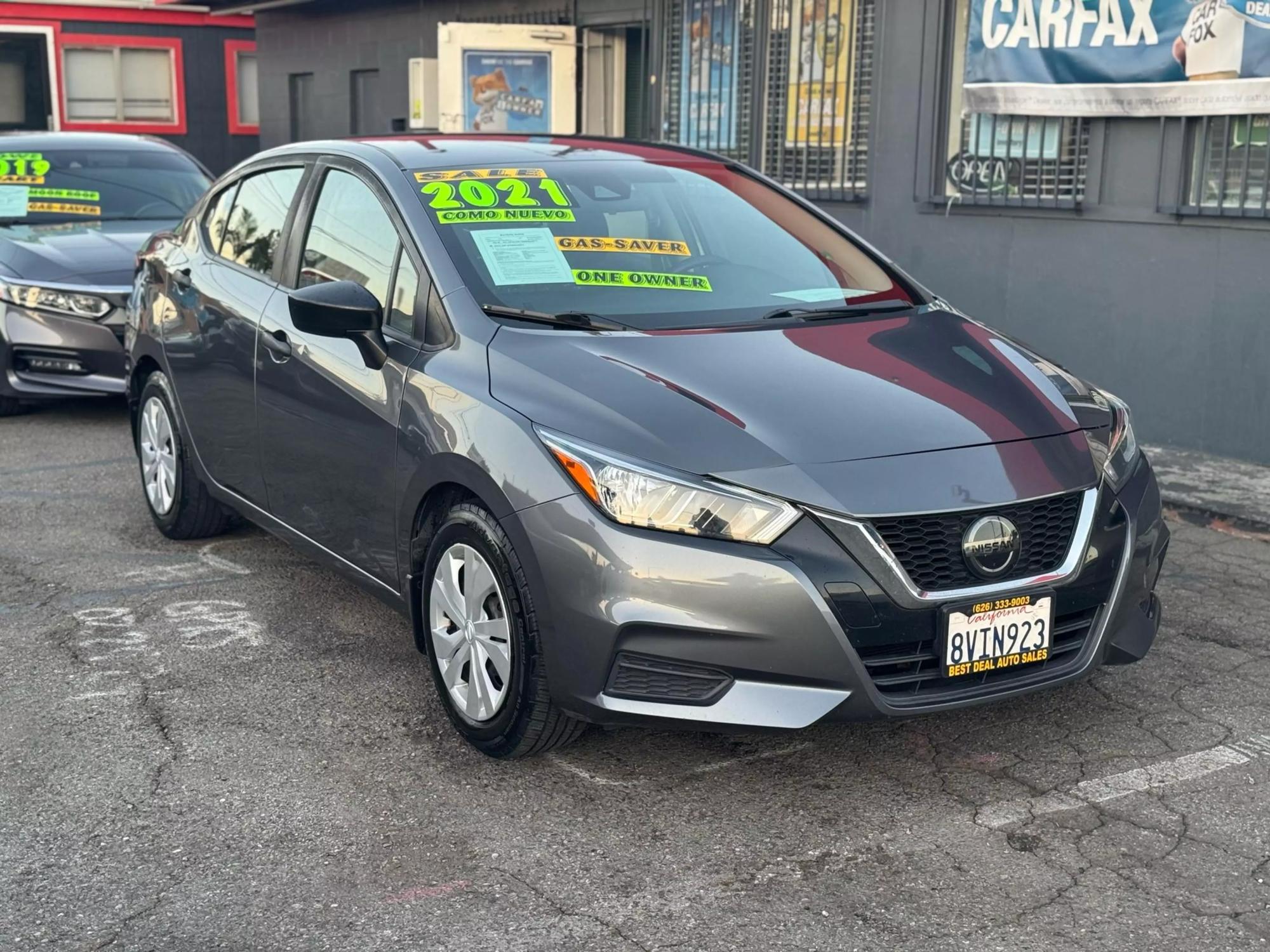 2021 Nissan Versa Sedan S photo 13