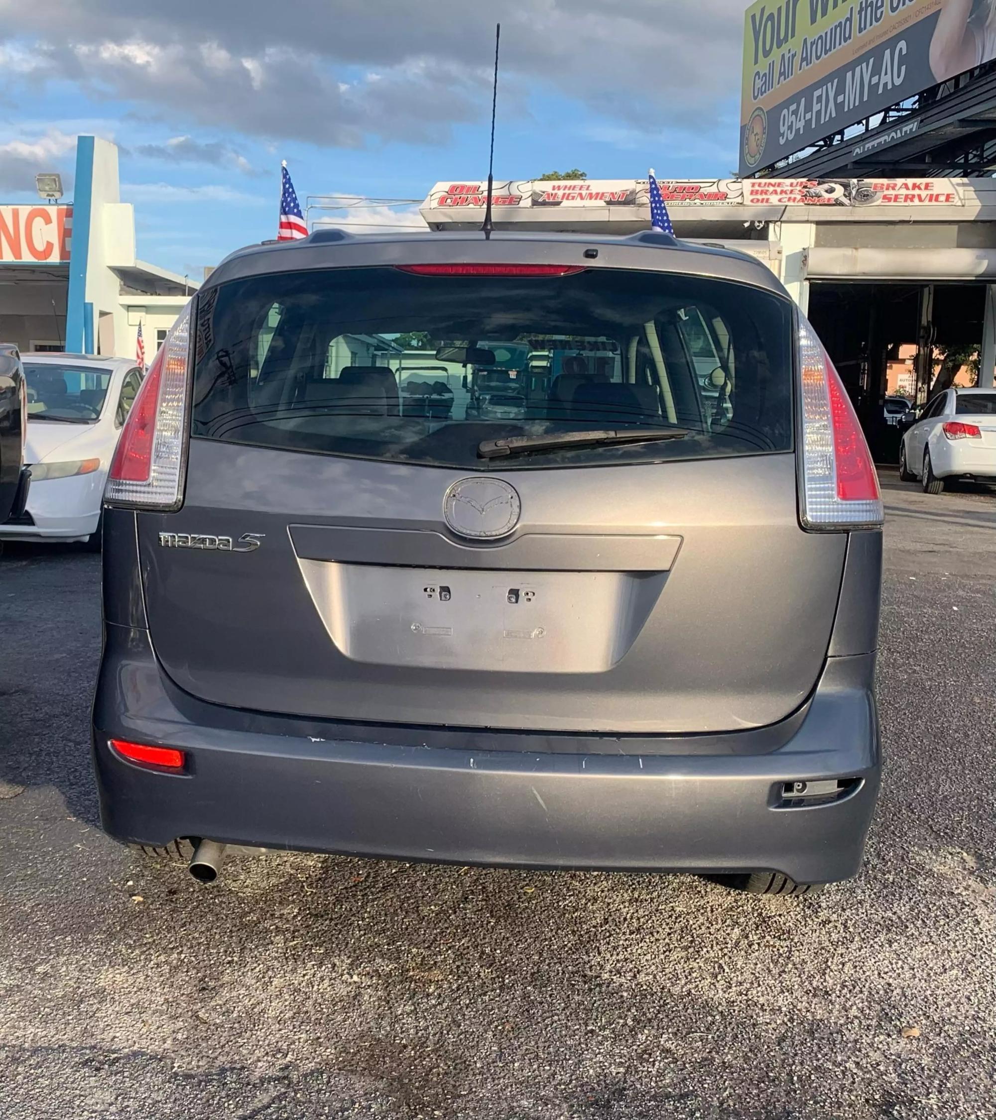 2010 Mazda MAZDA5 Touring photo 26