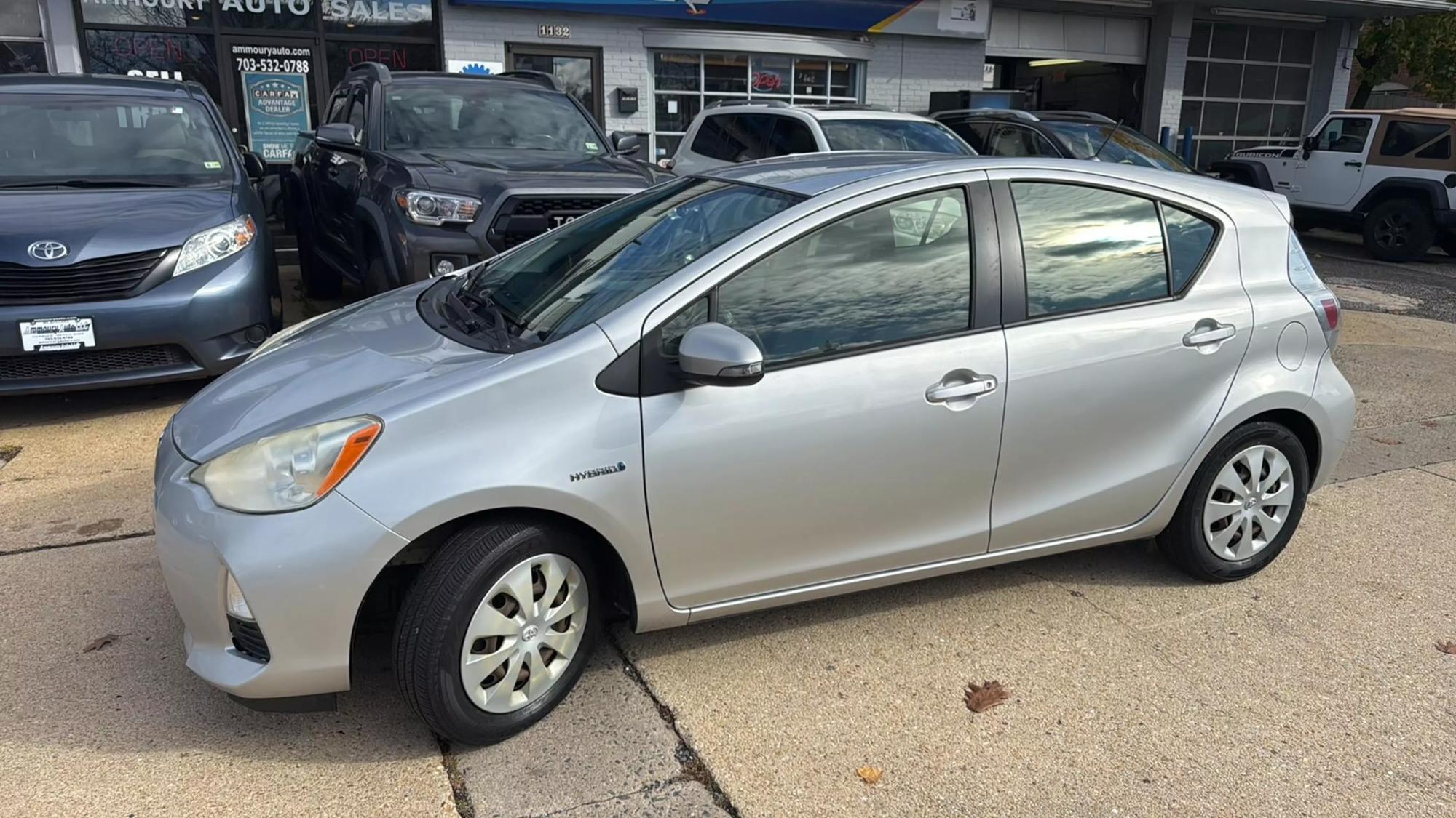 2012 Toyota Prius c One photo 52