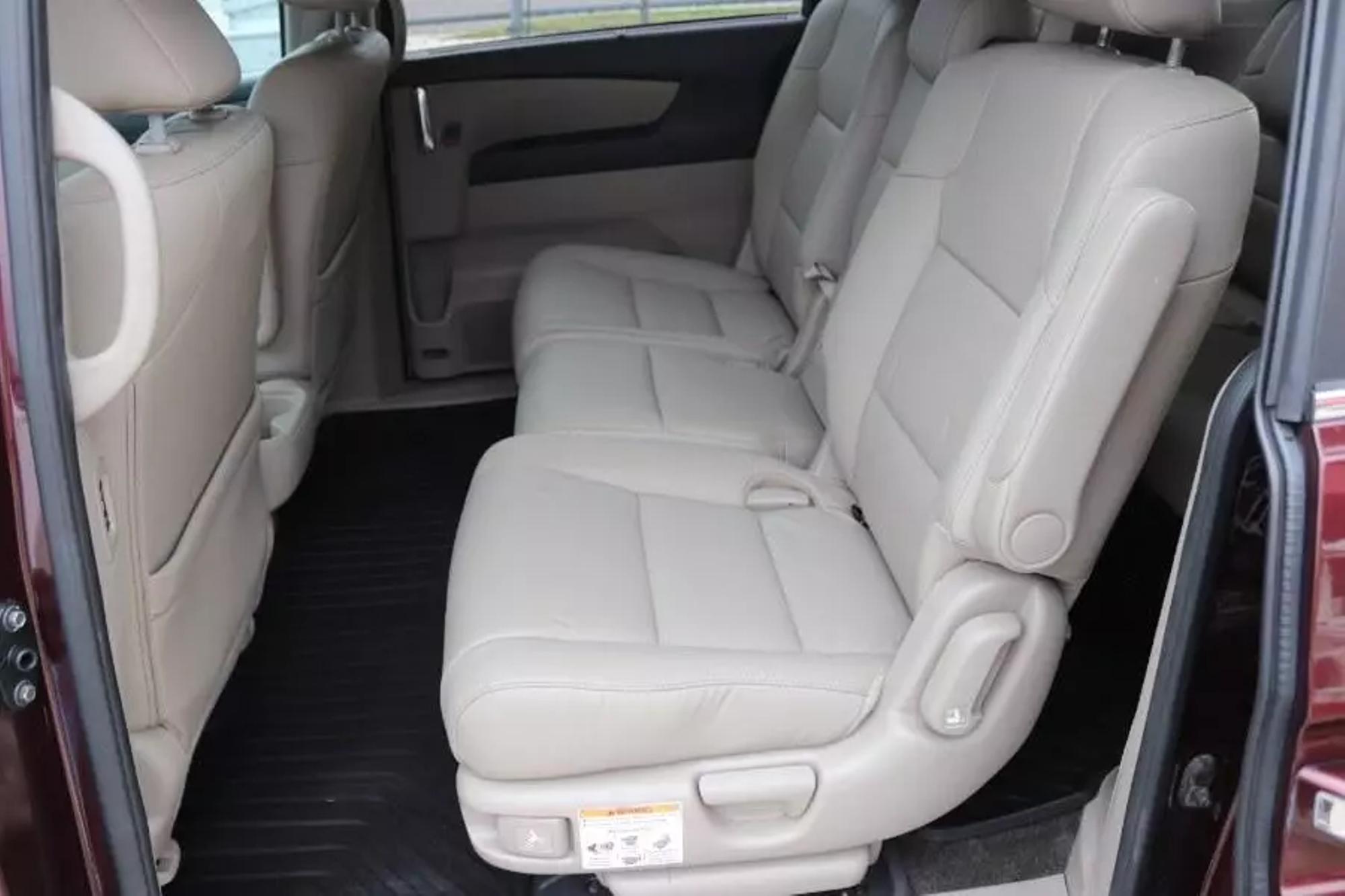 2014 Honda Odyssey EX-L photo 29