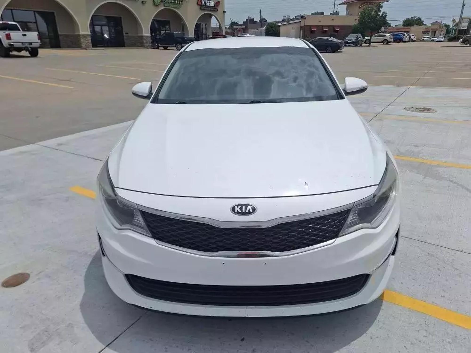 2018 Kia Optima LX photo 18