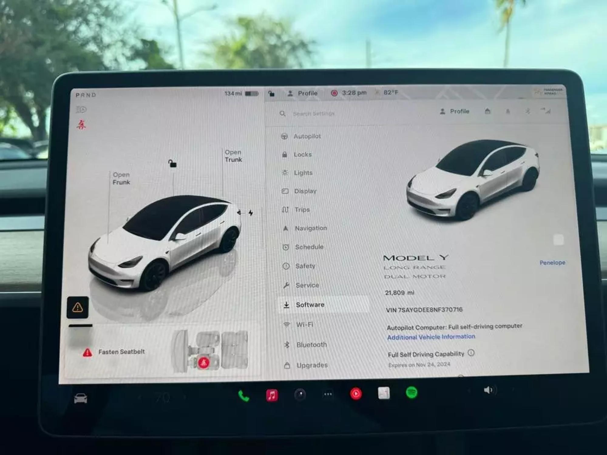 2022 Tesla Model Y Long Range photo 41