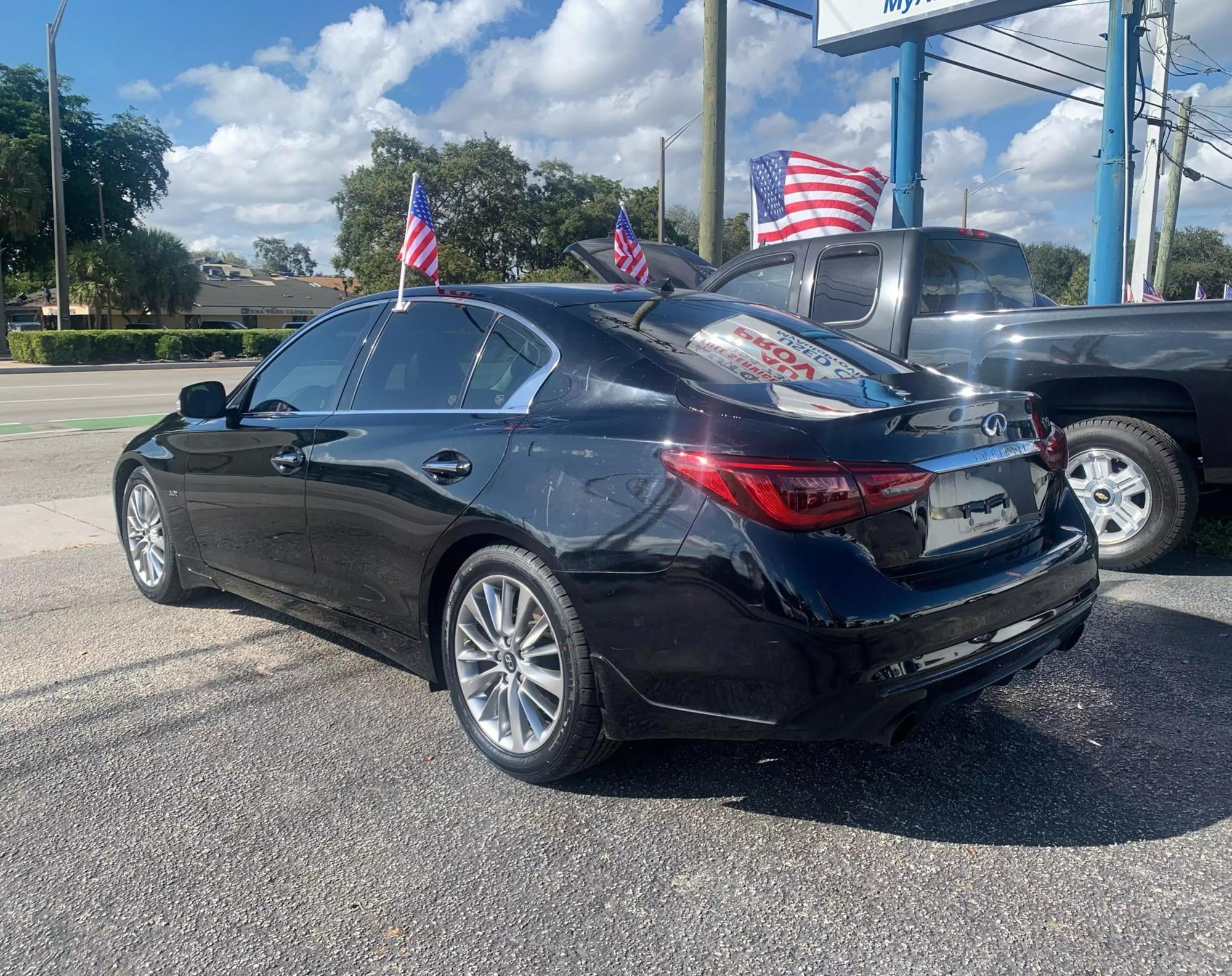 2019 INFINITI Q50 LUXE photo 35