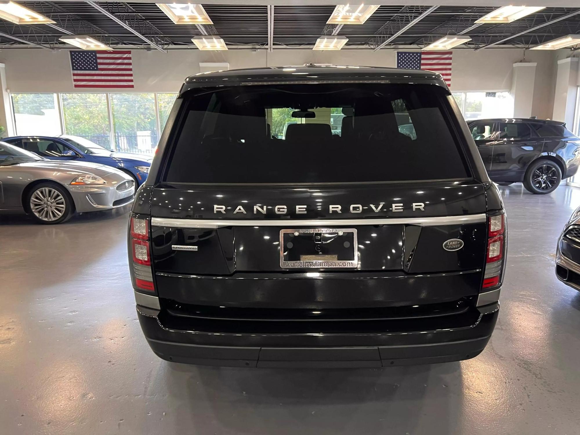 2015 Land Rover Range Rover Supercharged photo 6