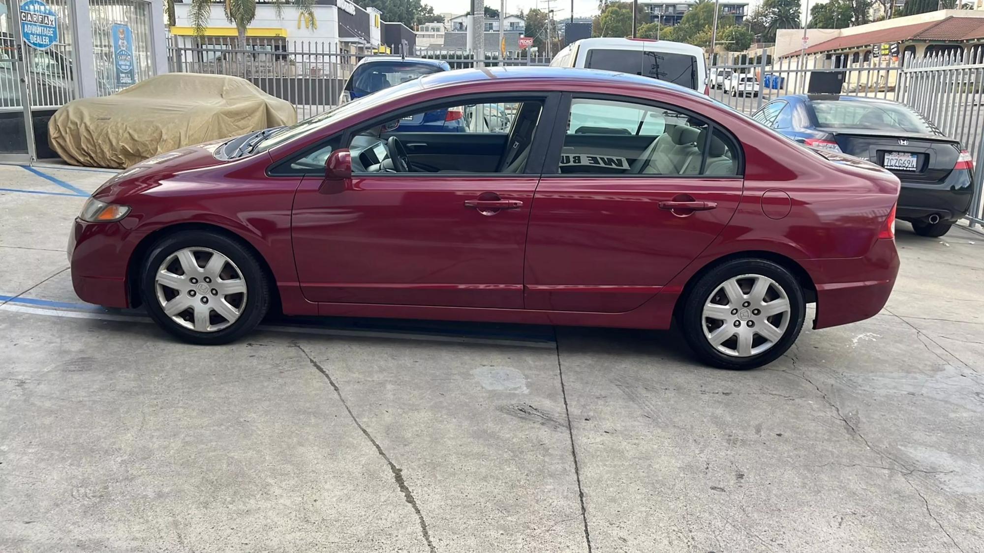 2010 Honda Civic LX photo 29