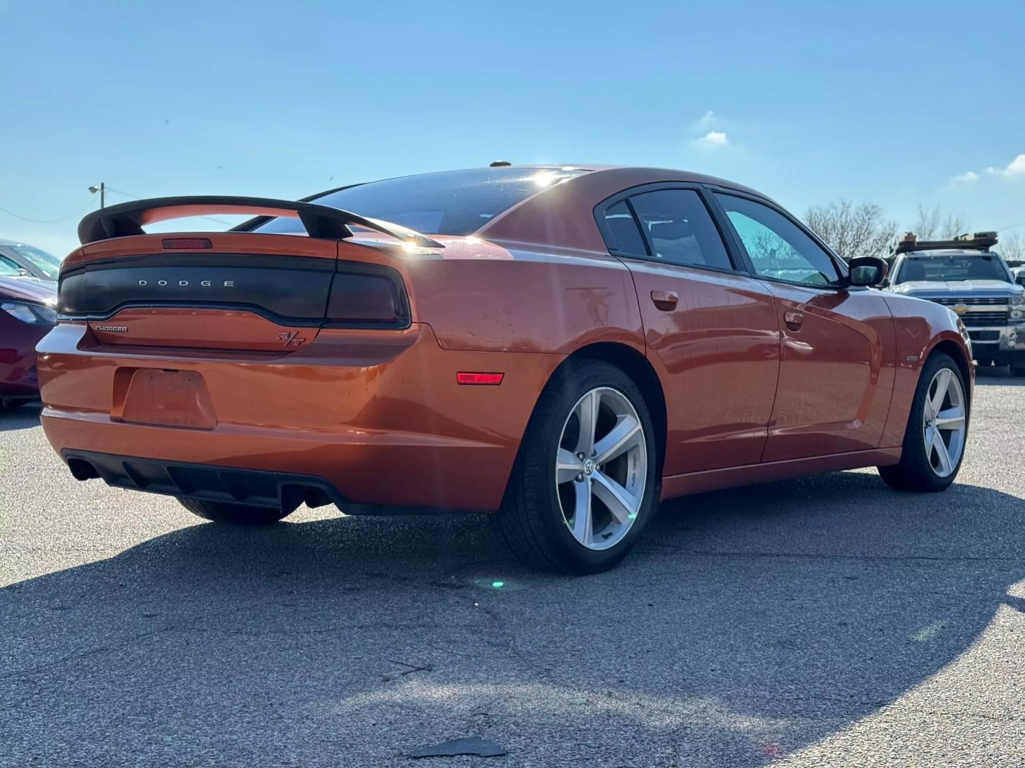 2011 Dodge Charger R/T photo 19