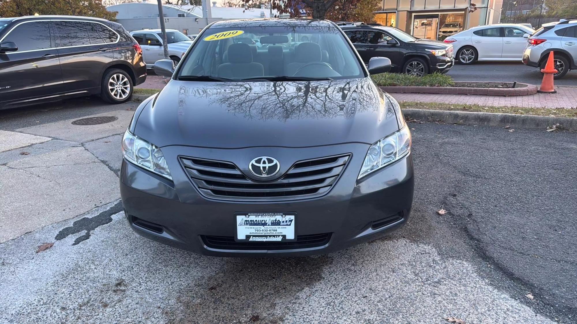 2009 Toyota Camry LE photo 46