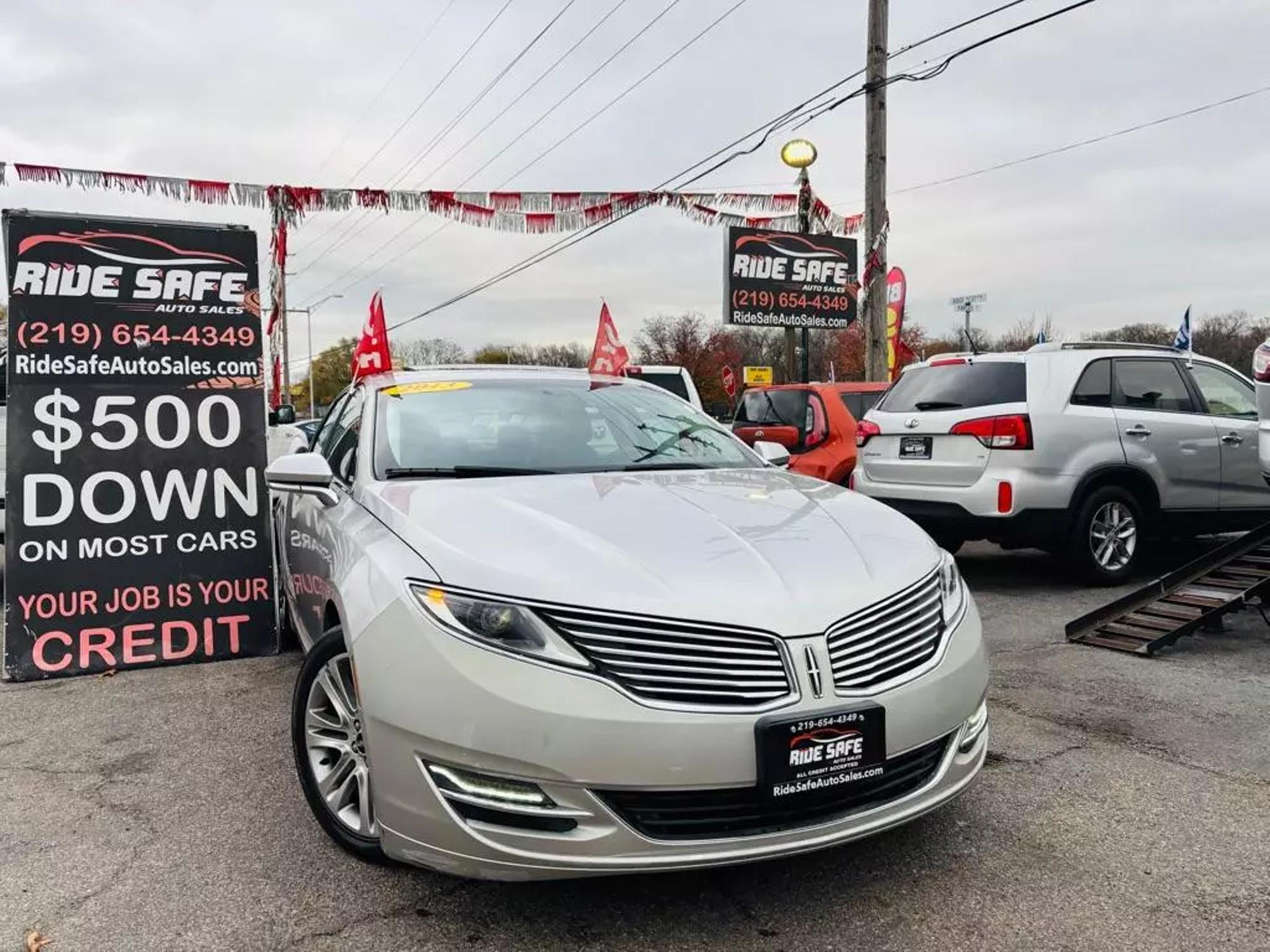 2013 Lincoln MKZ Base photo 25