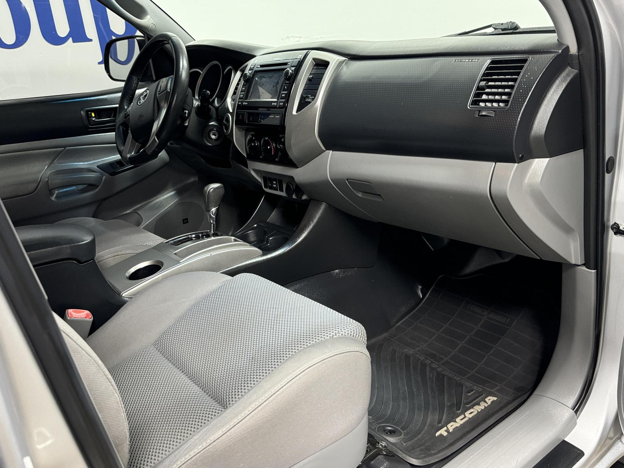 2012 Toyota Tacoma Base photo 40