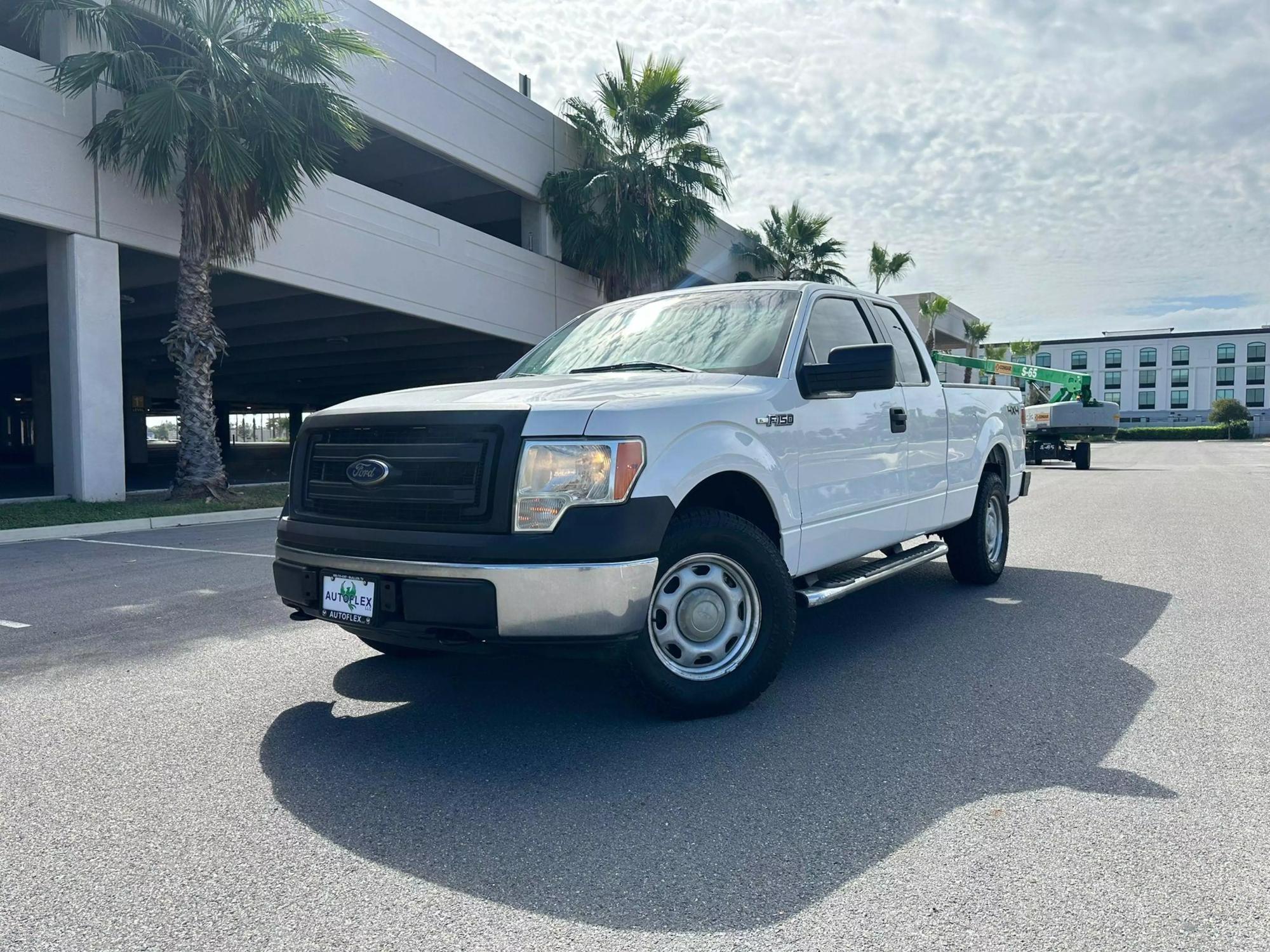 2014 Ford F-150 XL photo 14