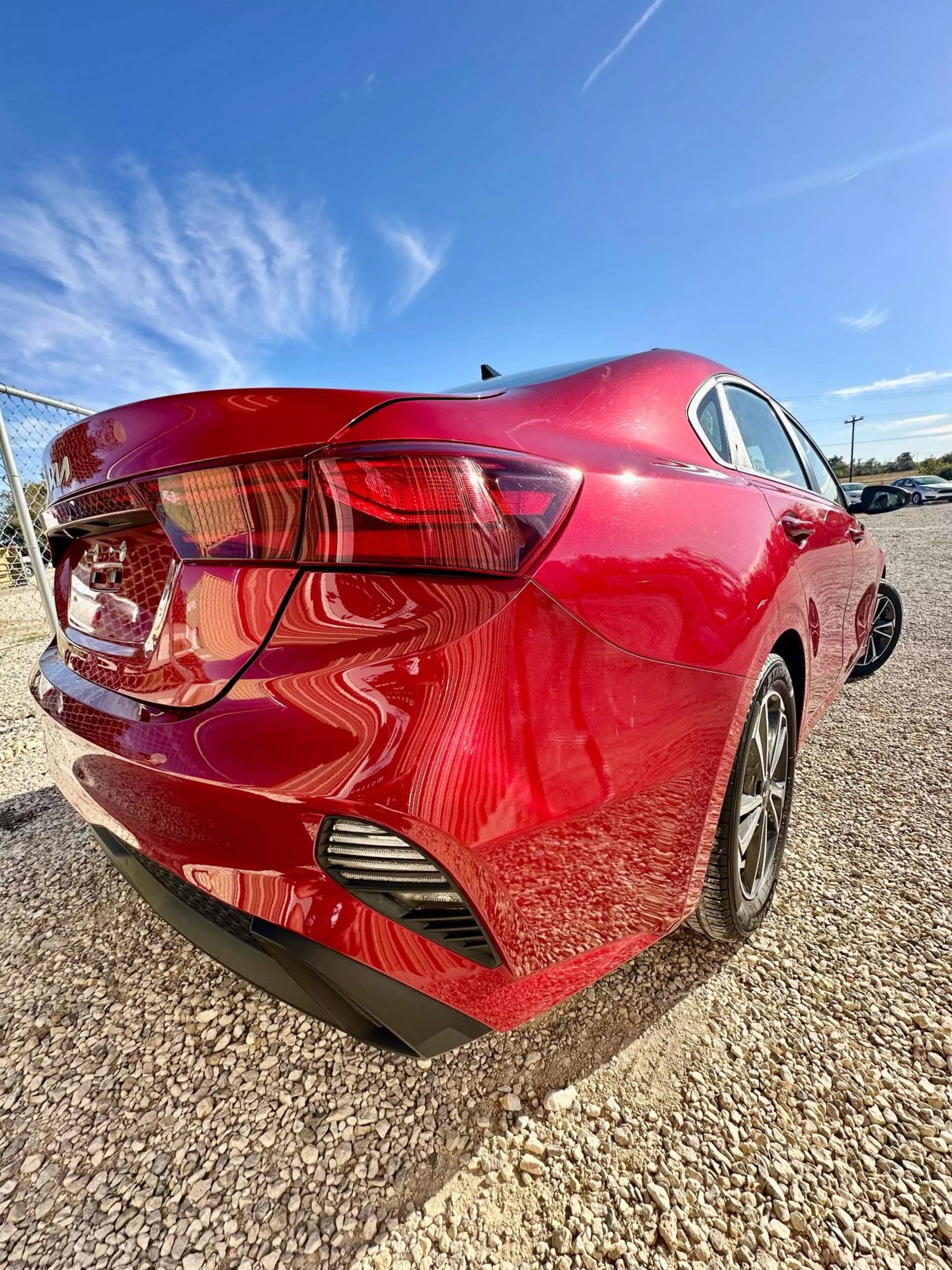 2022 Kia FORTE LXS photo 24