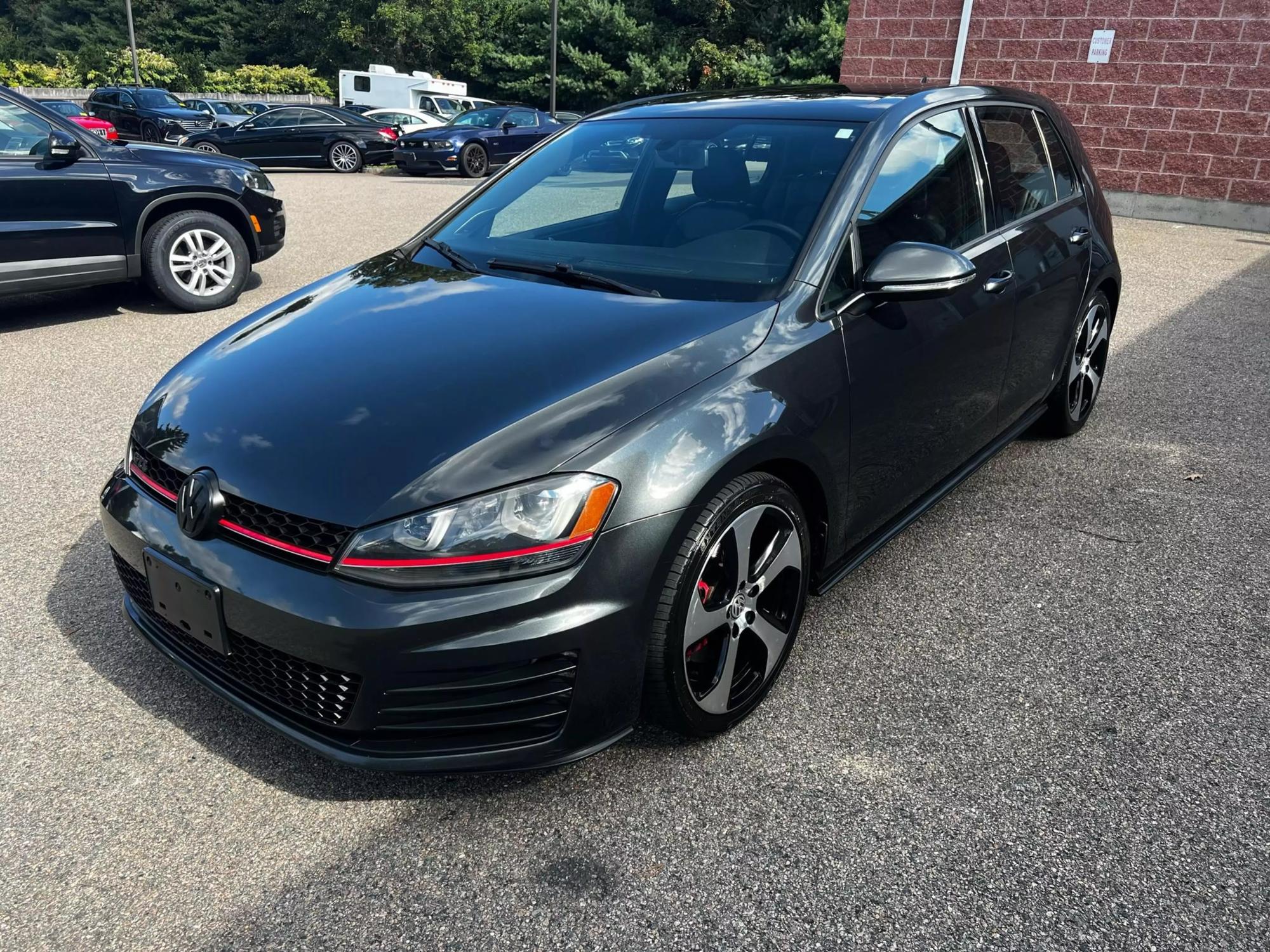 2016 Volkswagen Golf GTI SE photo 25