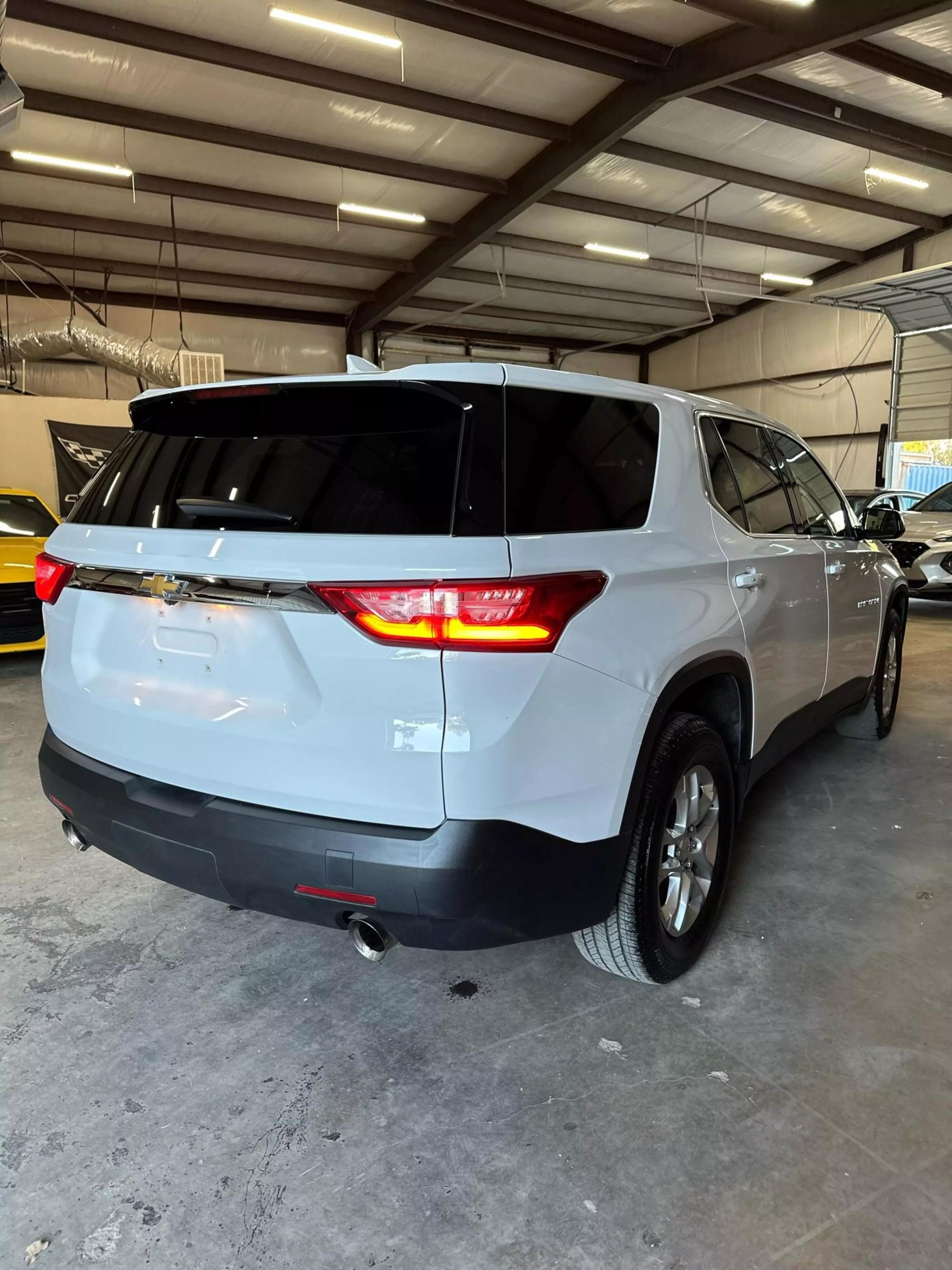 2019 Chevrolet Traverse LS photo 19