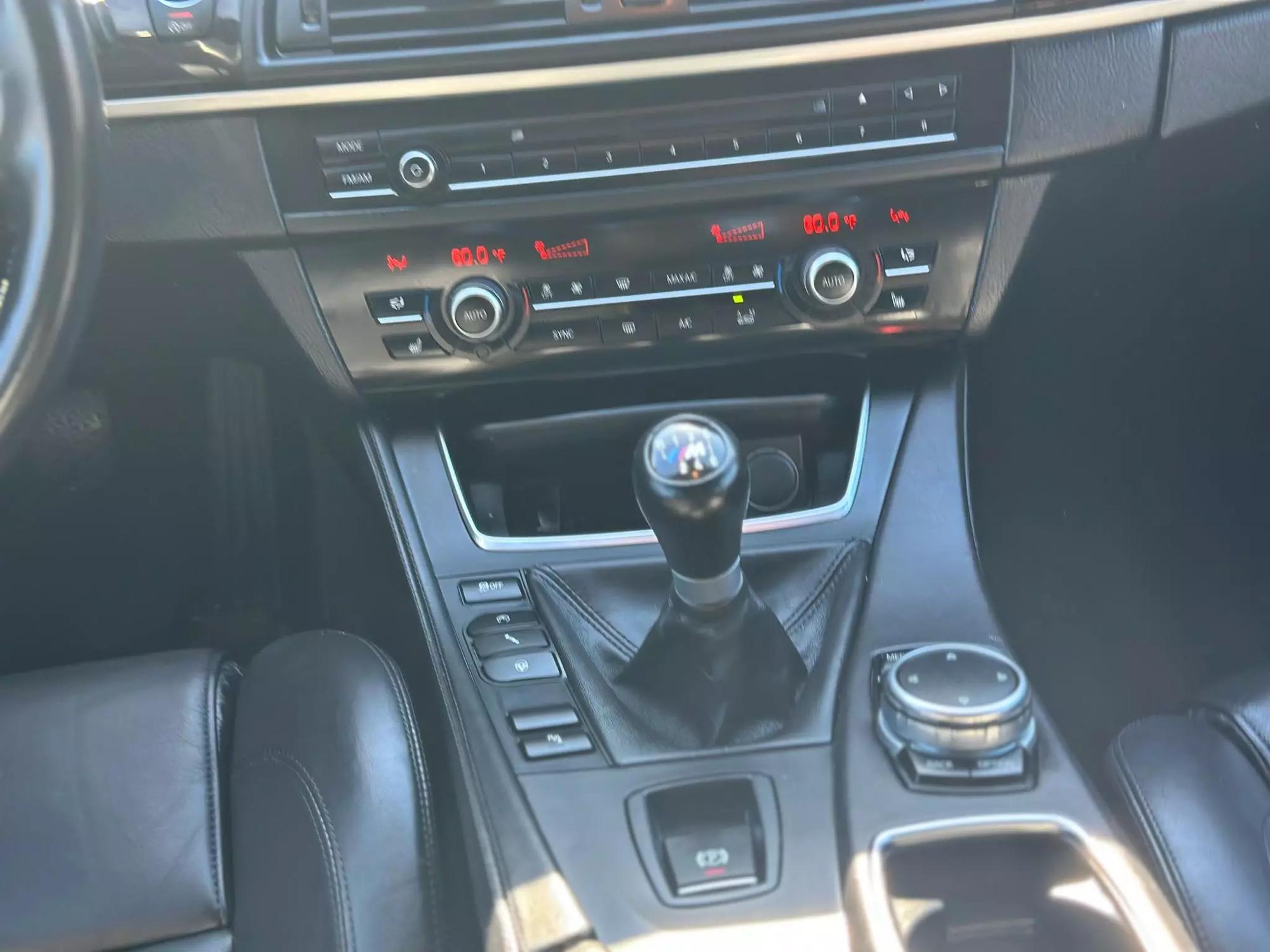 2016 BMW M5 Sedan Base photo 65