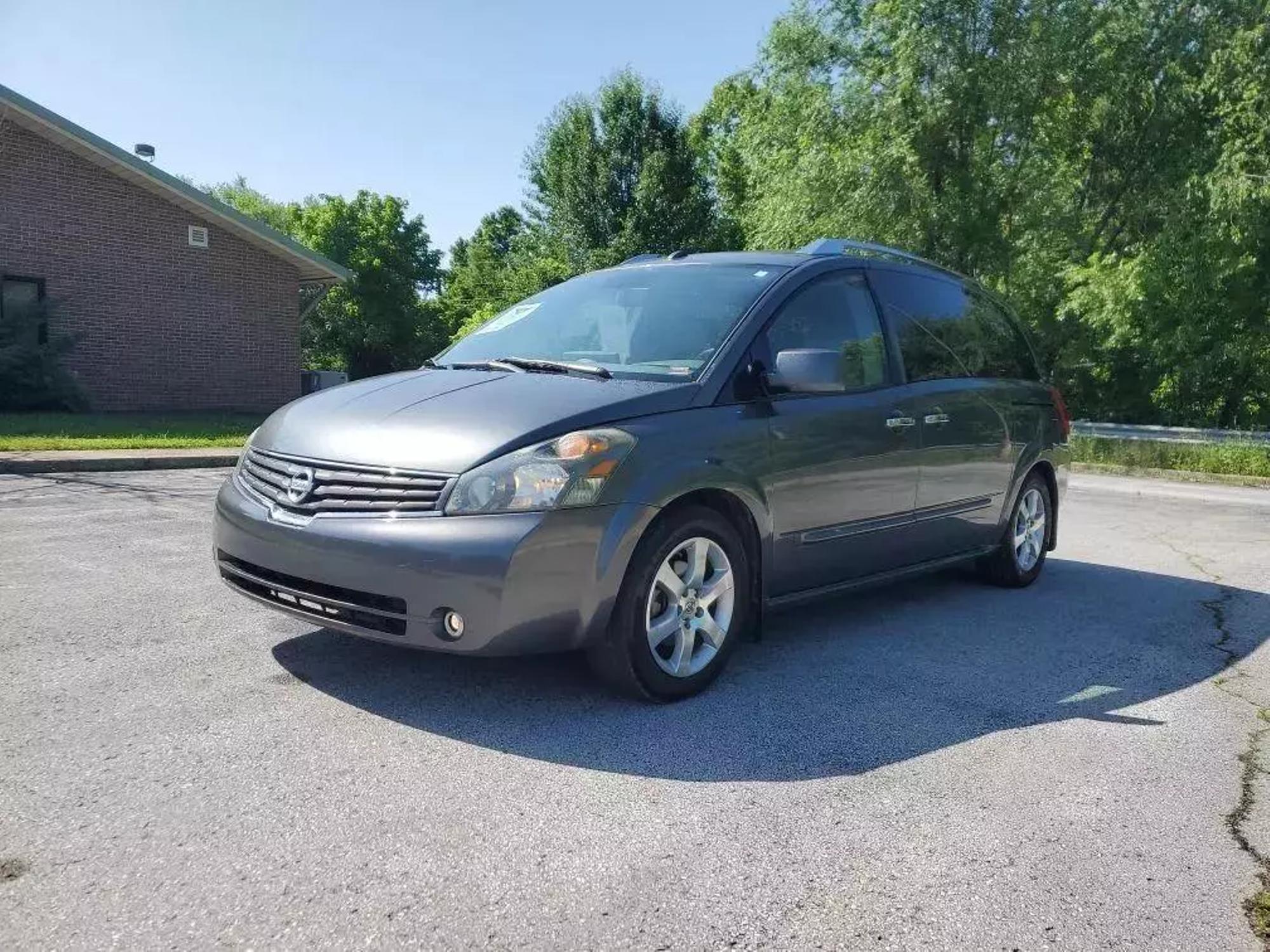 2008 Nissan Quest SE photo 18