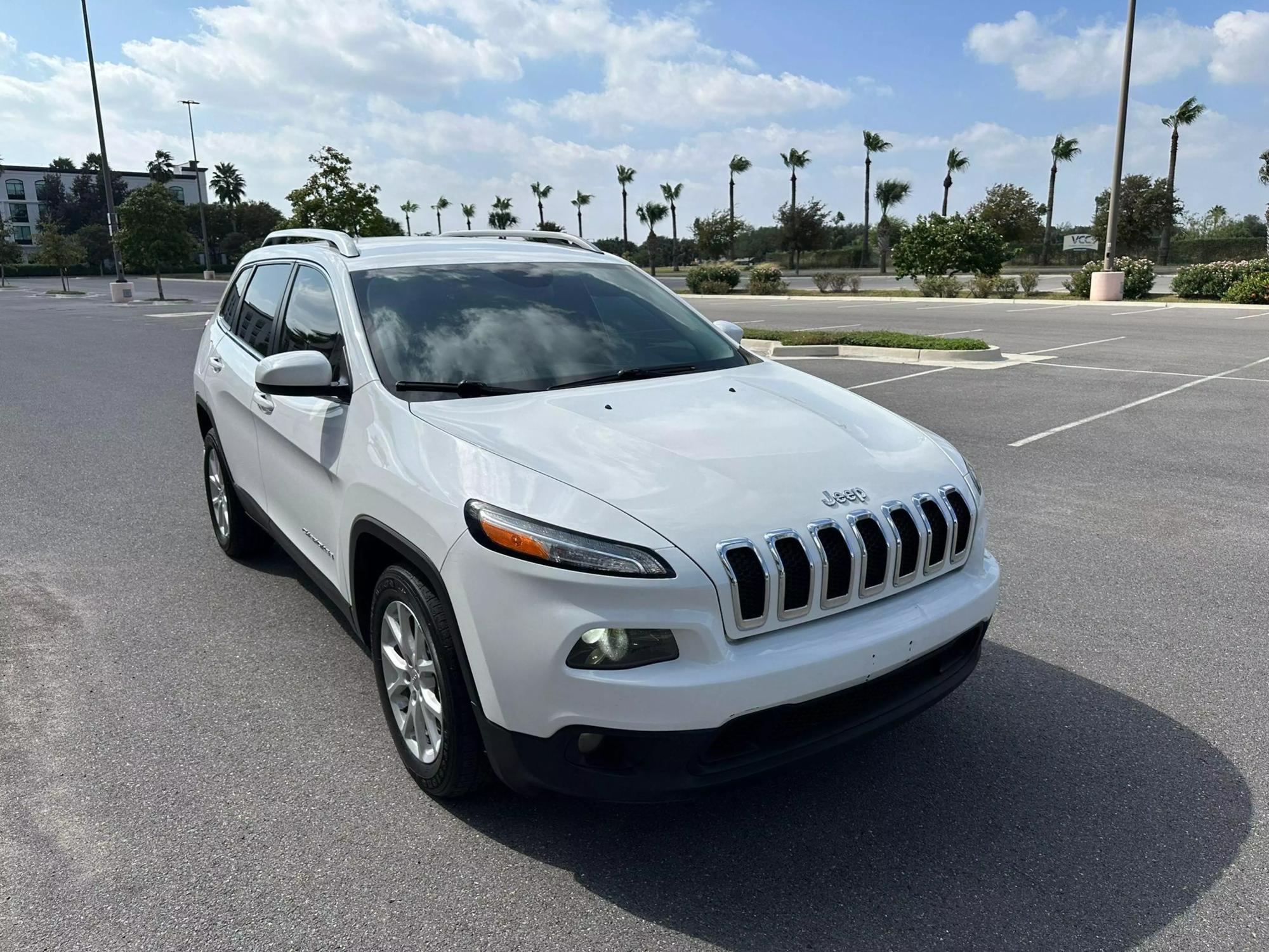 2017 Jeep Cherokee Latitude photo 12