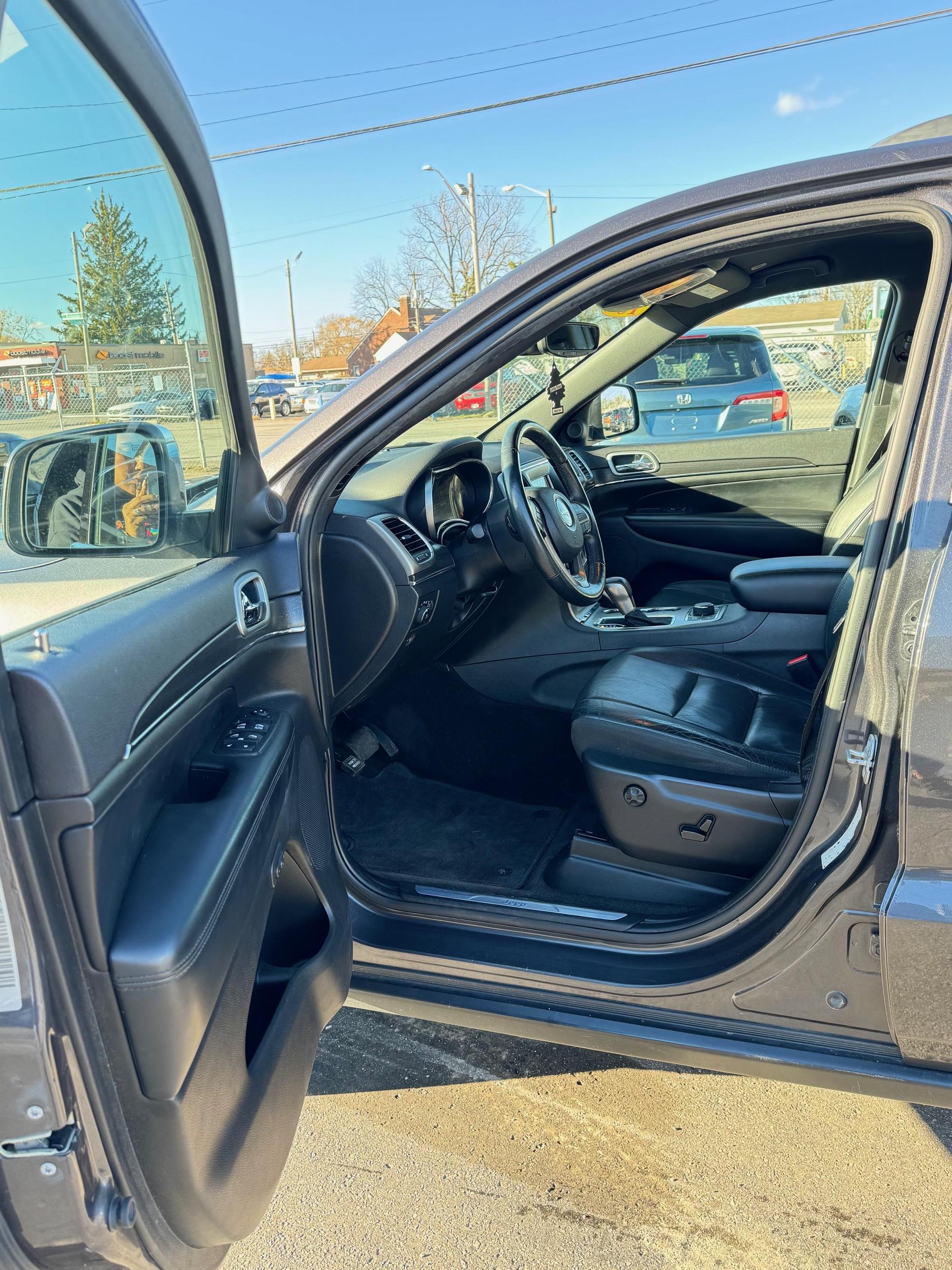 2018 Jeep Grand Cherokee Limited photo 25