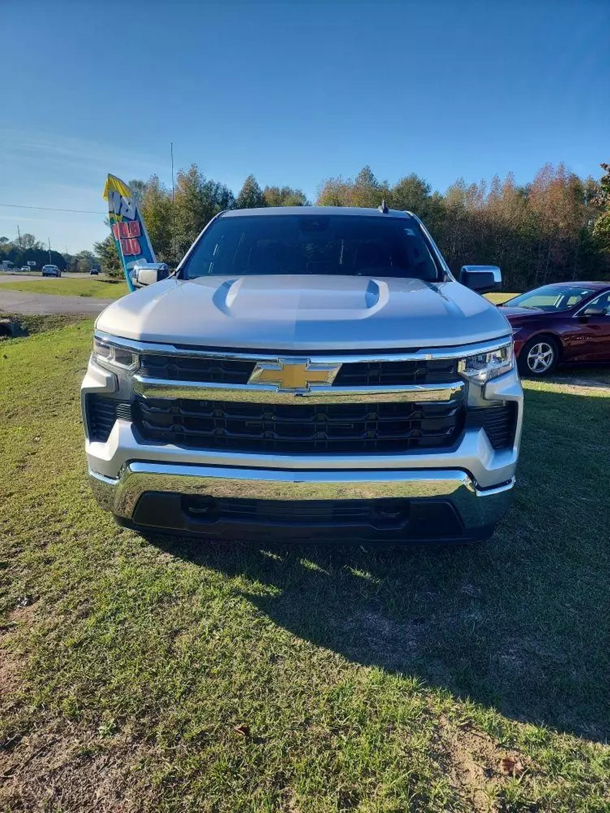 2022 Chevrolet Silverado 1500 LT photo 12