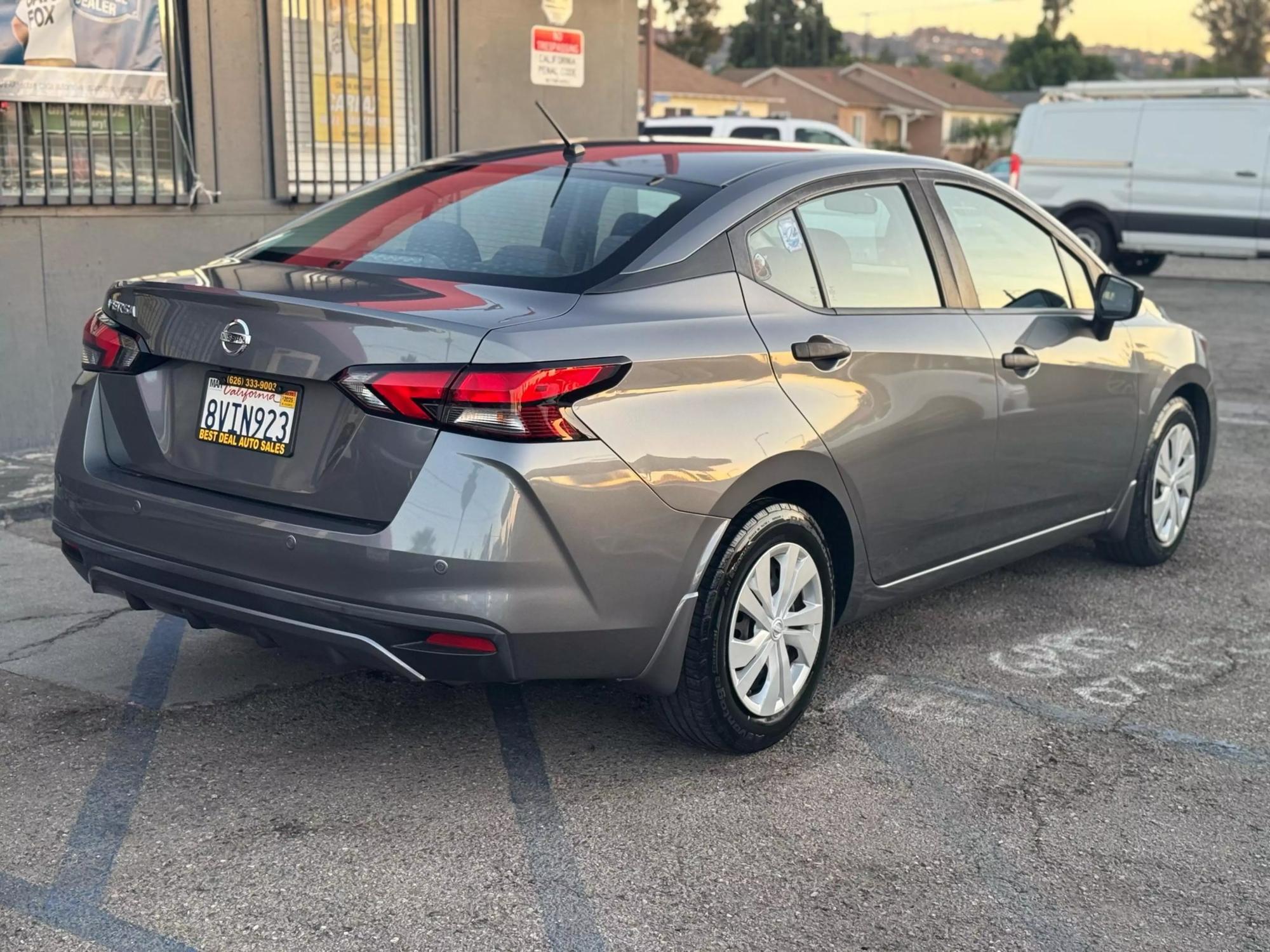 2021 Nissan Versa Sedan S photo 16