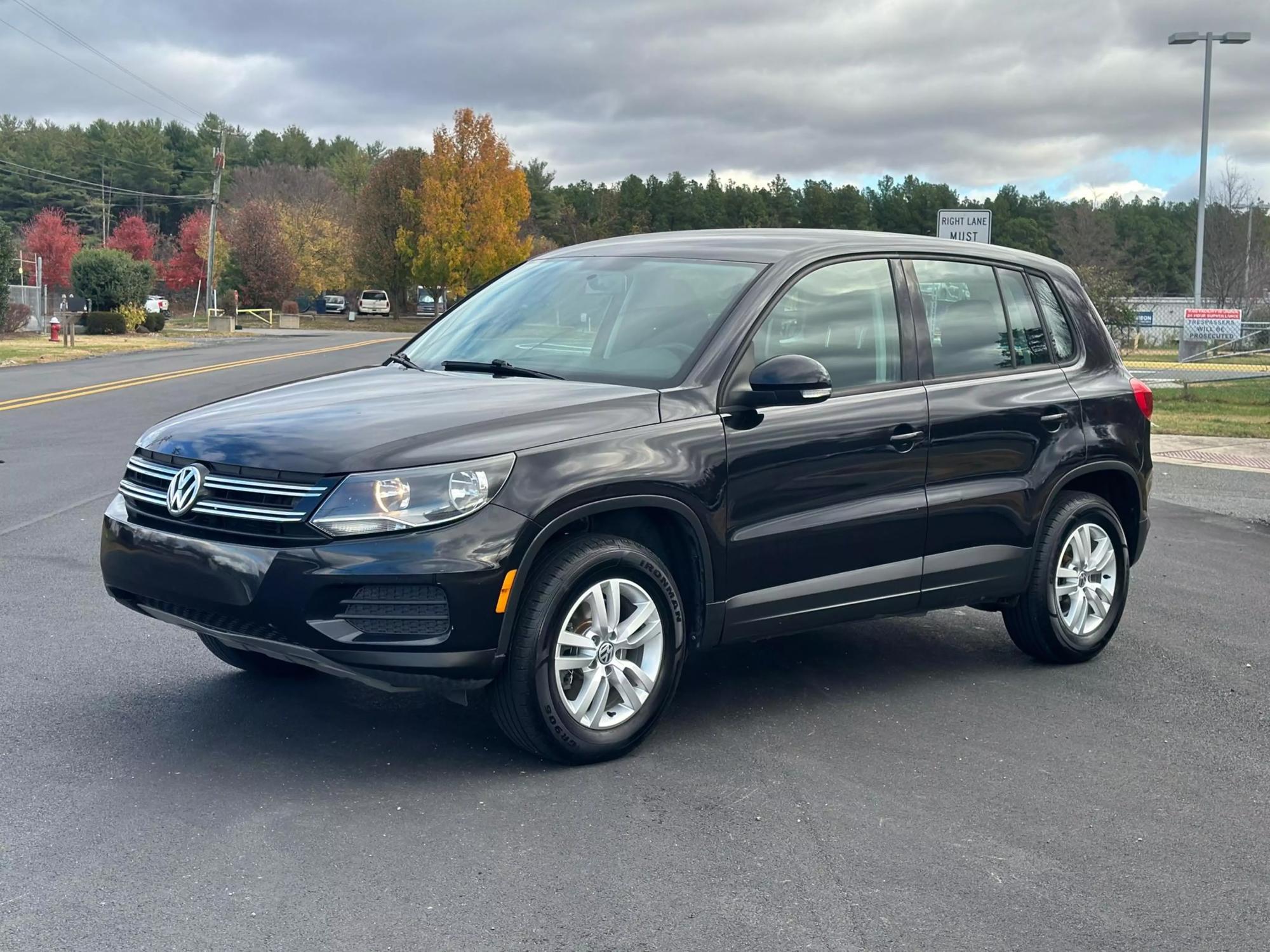 2014 Volkswagen Tiguan S photo 97