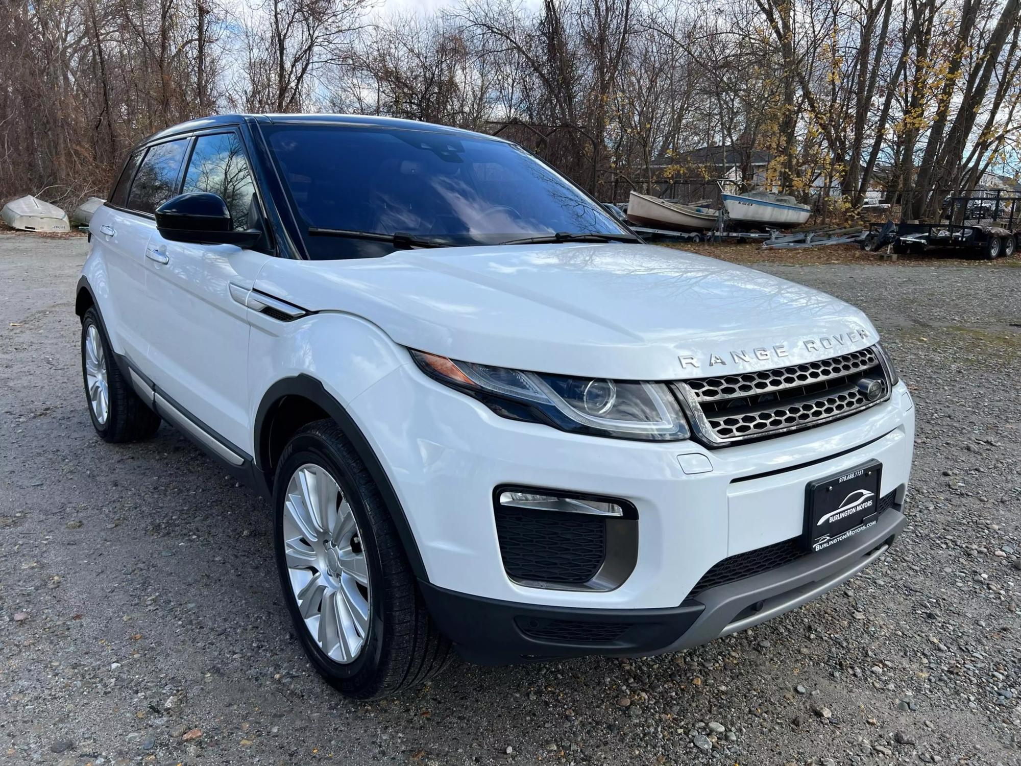 2017 Land Rover Range Rover Evoque HSE photo 21