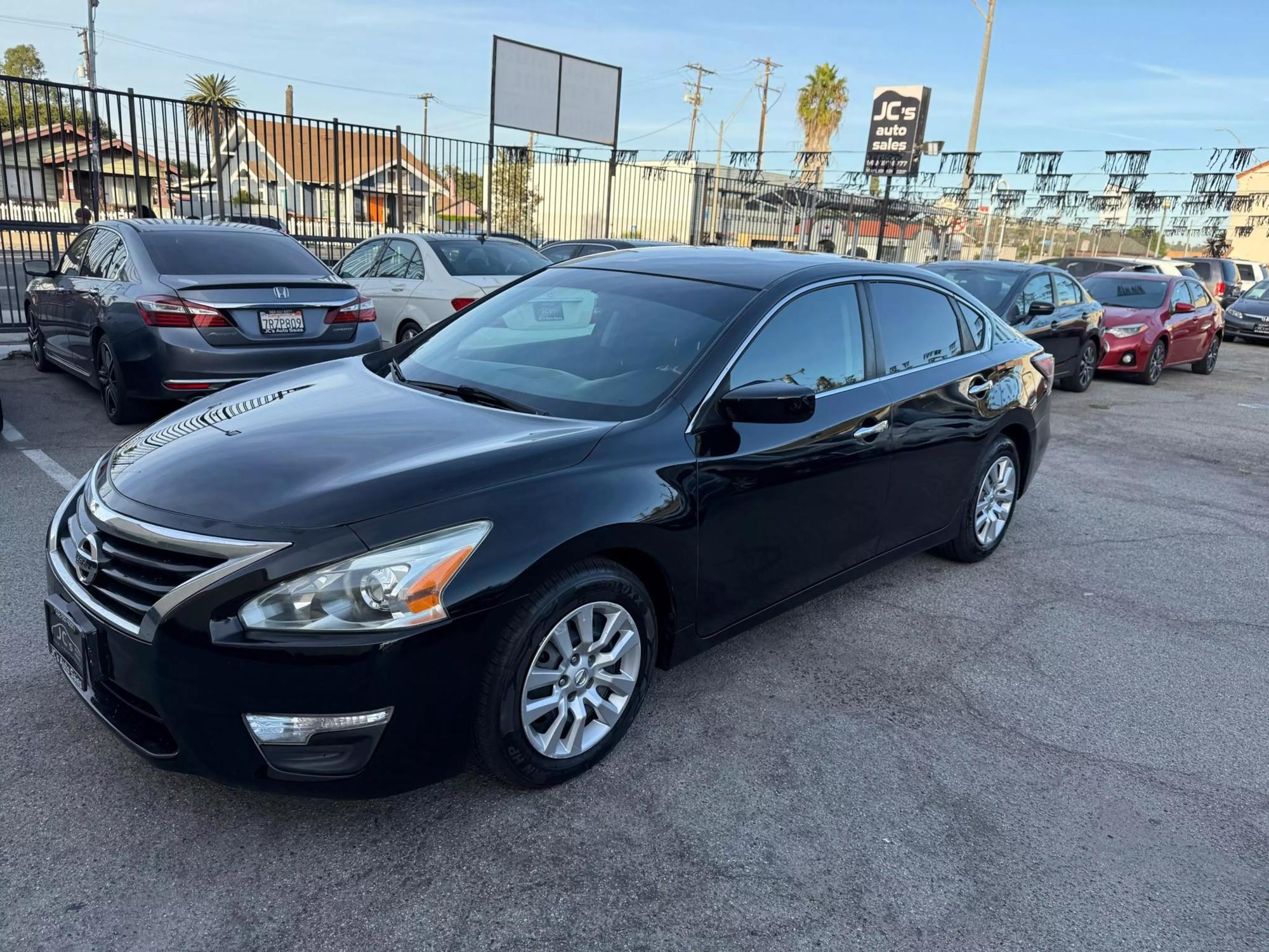 2015 Nissan Altima S photo 13