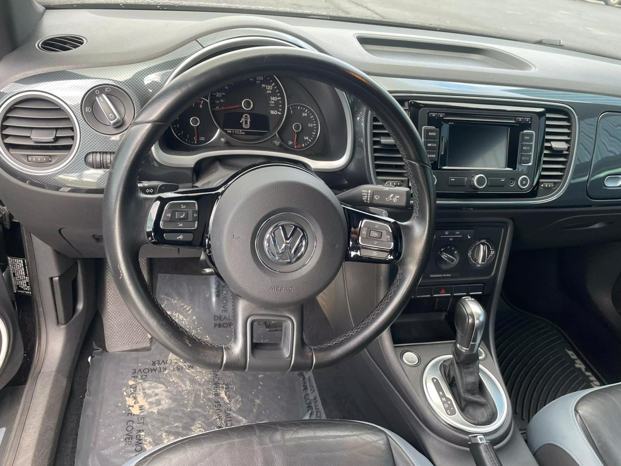 2012 Volkswagen Beetle 2.0 photo 19