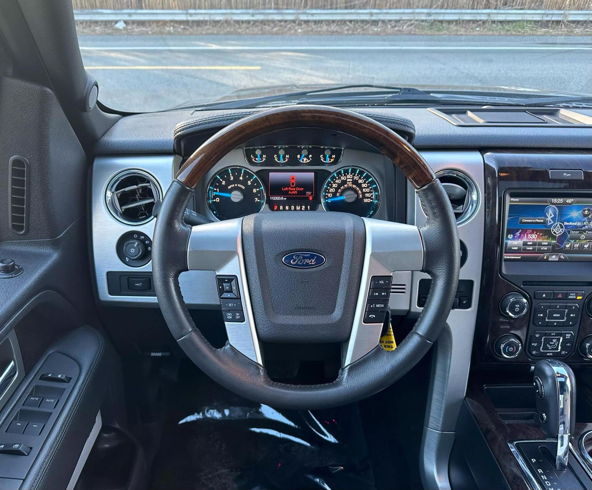 2014 Ford F-150 Platinum photo 68