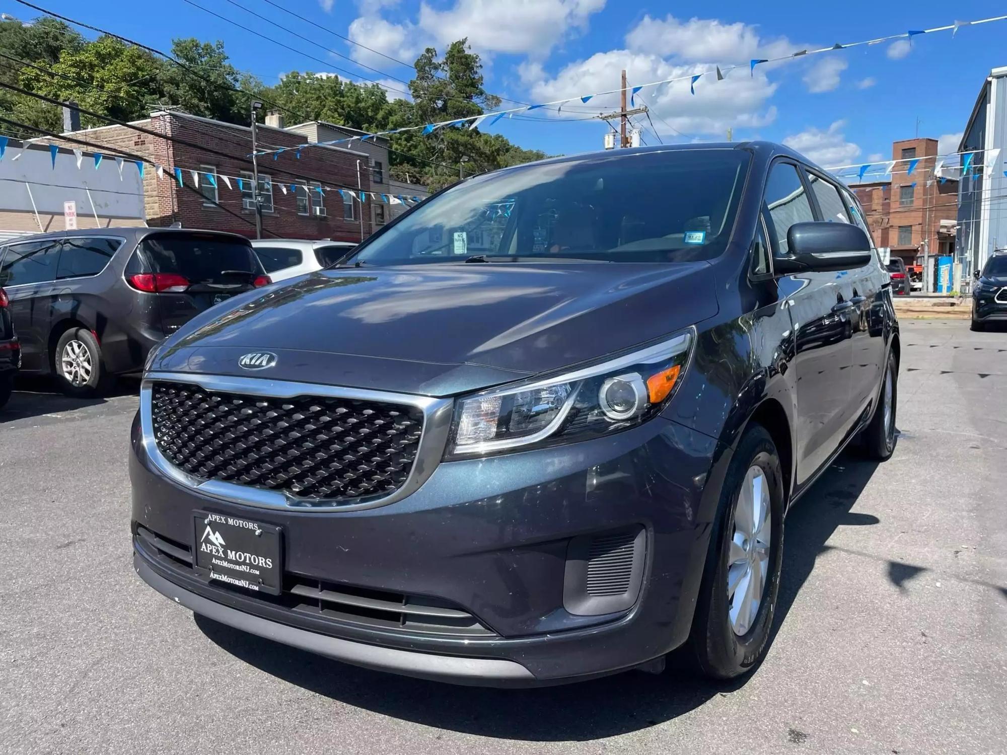 2016 Kia Sedona LX photo 71