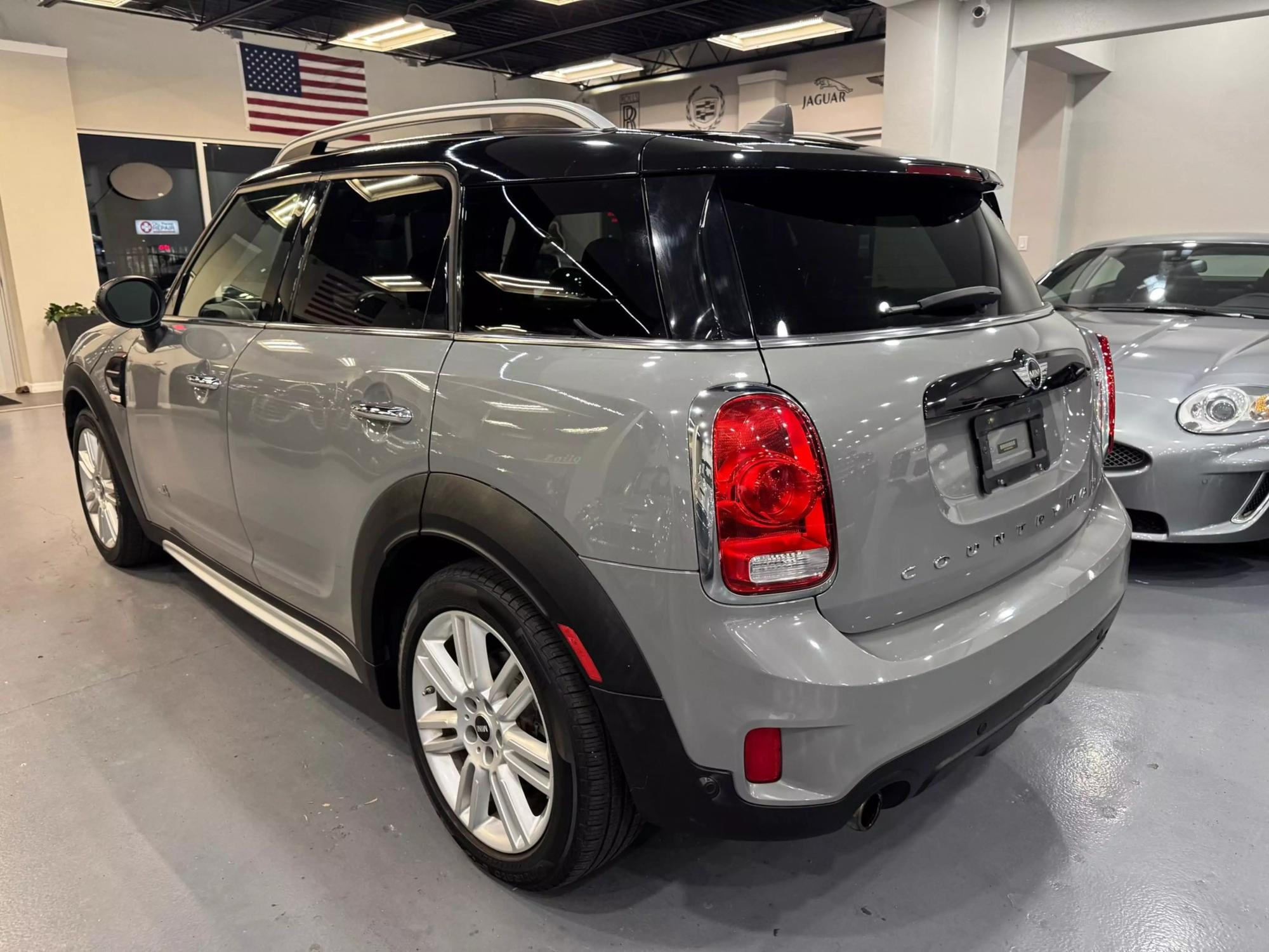 2018 MINI Countryman Base photo 5