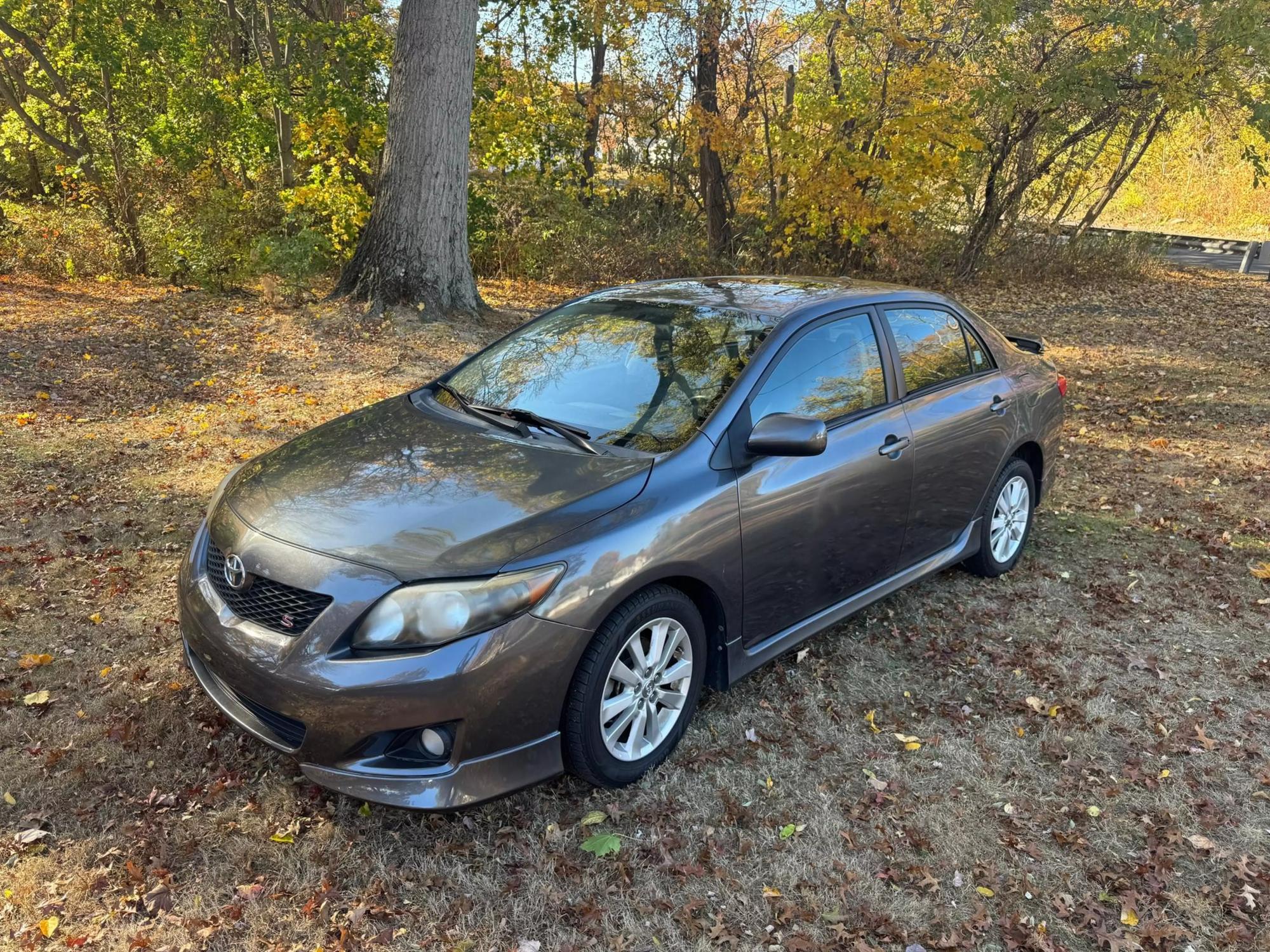 2010 Toyota Corolla S photo 21