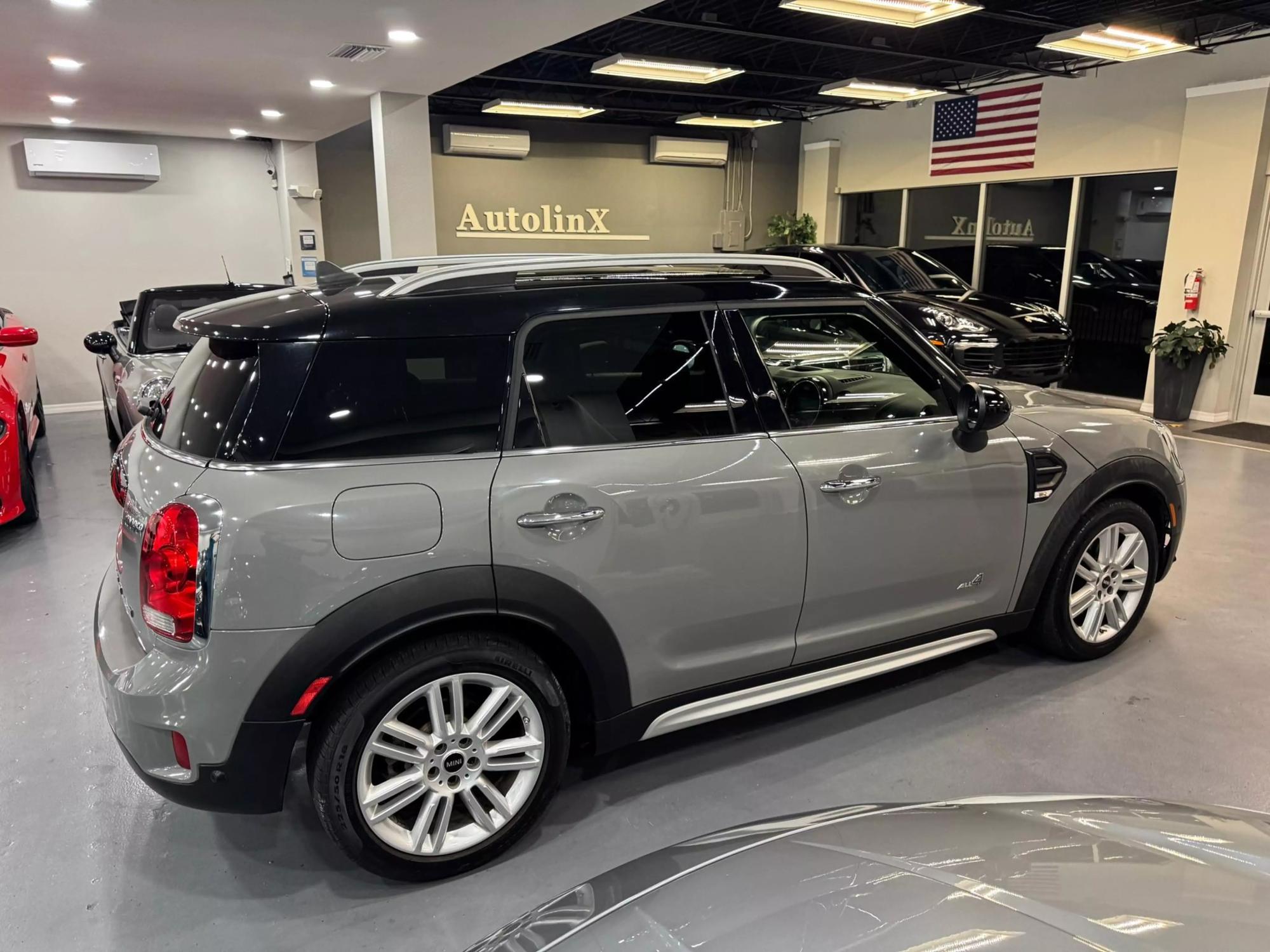 2018 MINI Countryman Base photo 8