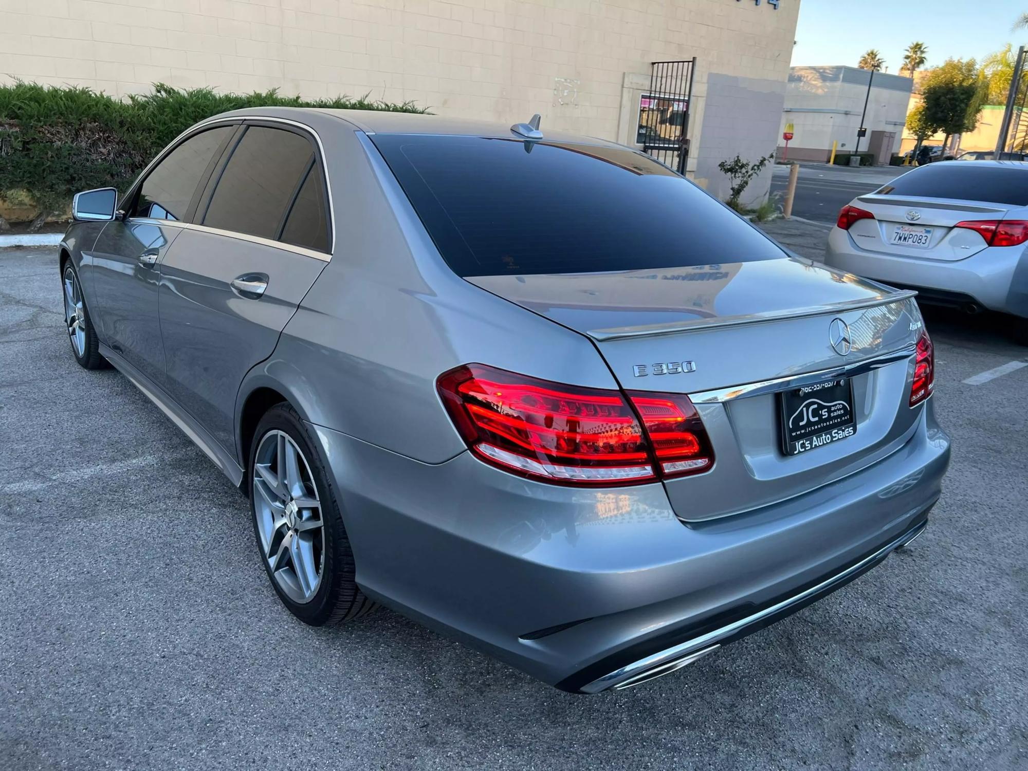 2015 Mercedes-Benz E-Class null photo 28